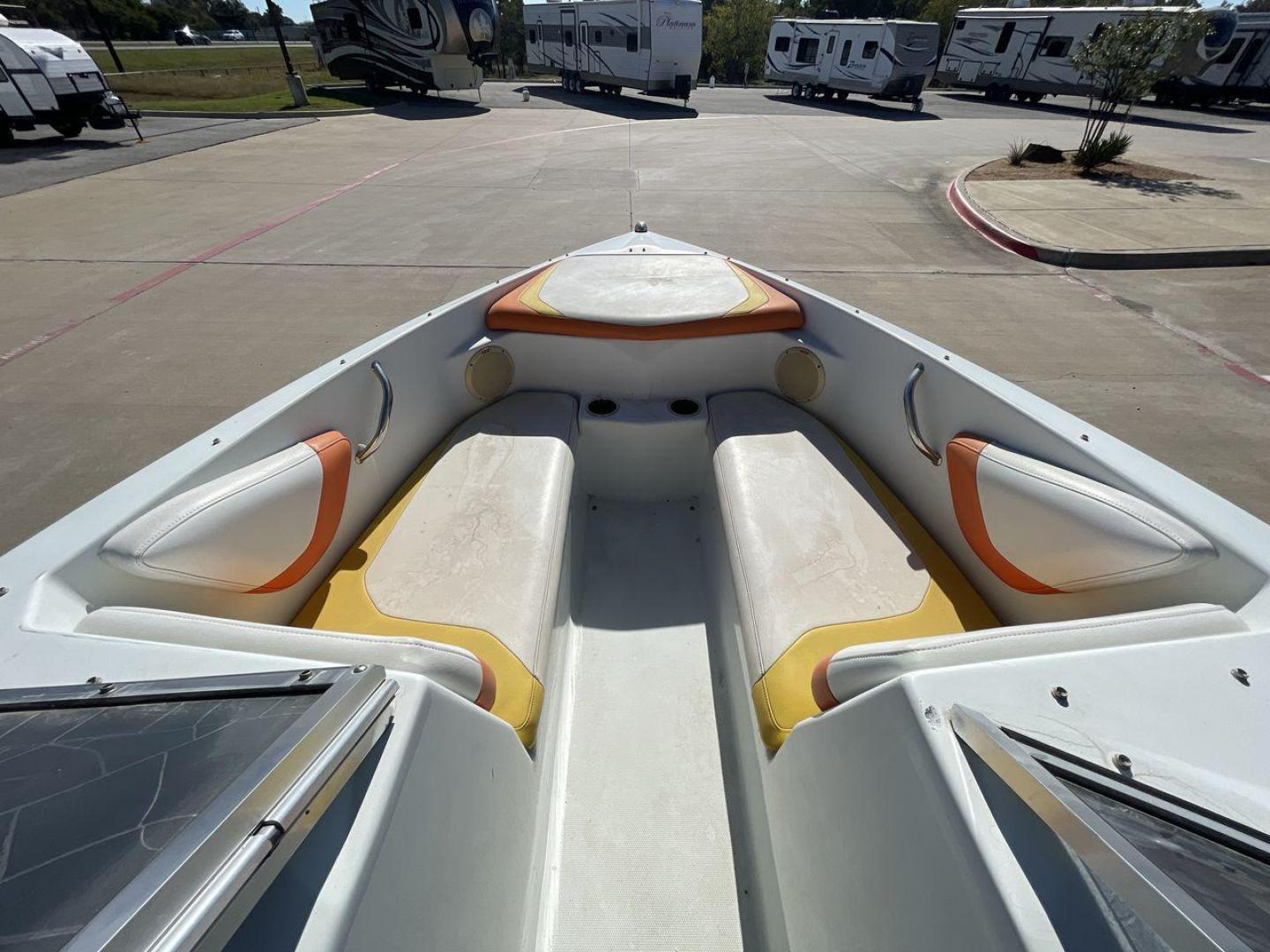 2007 ORANGE BAJA ISLANDER 202 (AGC47079A70) , Length: 21.92 ft. transmission, located at 4319 N Main Street, Cleburne, TX, 76033, (817) 221-0660, 32.435829, -97.384178 - The 2007 Baja Islander 202 is an exciting boat that's great for people who want to have fun on the water. It is great for traveling, water sports, and fishing because it looks good and moves quickly. The Islander 202 is a small but useful 20 feet boat that is easy to move and tow, which makes it a g - Photo#12