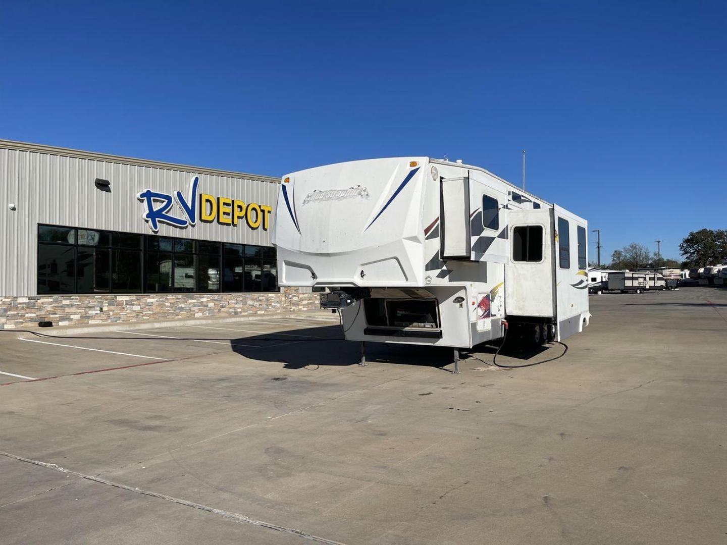 2008 DUTCHMEN 38SRV (47CFF5U318P) , located at 4319 N Main Street, Cleburne, TX, 76033, (817) 221-0660, 32.435829, -97.384178 - Are you an adventure enthusiast looking for the perfect toy hauler to take on your next outdoor excursion? Look no further! RV Depot in Cleburne, TX has a fantastic 2008 DUTCHMEN 38SRV toy hauler available for sale at the unbeatable price of $20,995. Located in Cleburne, TX, RV Depot is your go-to - Photo#0