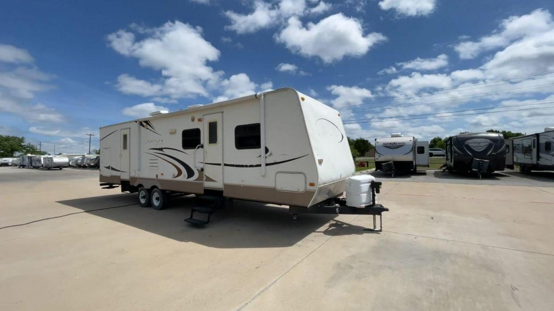 2009 KEYSTONE SPRINTER 311BHS (4YDT3112291) , Length: 35.33 ft | Dry Weight: 8,140 lbs. | Gross Weight: 11,185 lbs | Slides: 2 transmission, located at 4319 N Main Street, Cleburne, TX, 76033, (817) 221-0660, 32.435829, -97.384178 - Indulge in the ultimate in cozy and memorable camping with the 2009 Keystone Sprinter 311BHS. This 35-foot travel trailer perfectly blends functionality and style to offer a comfortable and practical haven for families and friends. With a dry weight of 8,140 lbs., the Sprinter 311BHS is a lightweigh - Photo#3