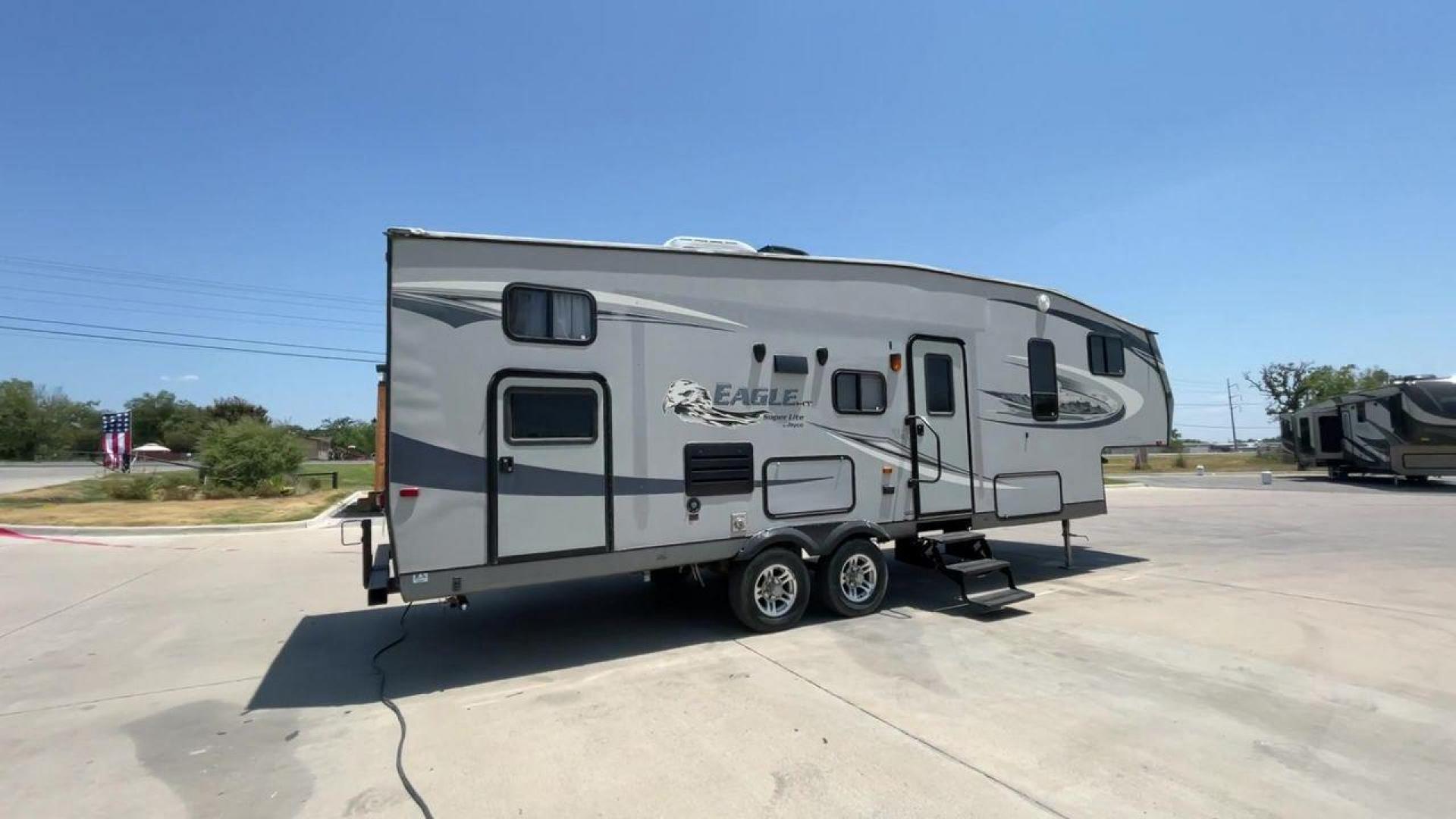 2011 JAYCO EAGLE HT SUPER LITE - (1UJCJ0BPXB1) , Length: 29.7 ft. | Dry Weight: 6,800 lbs. | Gross Weight: 9,950 lbs. | Slides: 2 transmission, located at 4319 N Main Street, Cleburne, TX, 76033, (817) 221-0660, 32.435829, -97.384178 - Photo#1