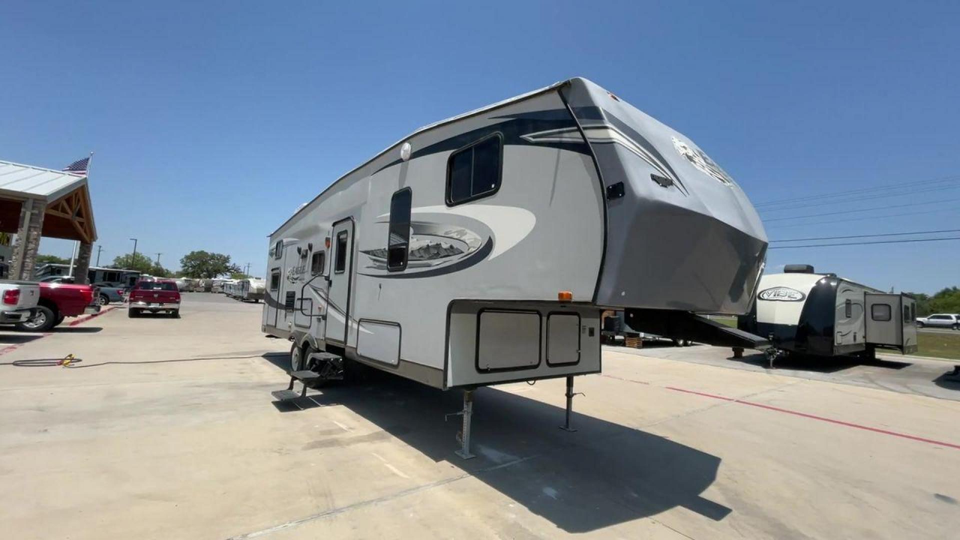 2011 JAYCO EAGLE HT SUPER LITE - (1UJCJ0BPXB1) , Length: 29.7 ft. | Dry Weight: 6,800 lbs. | Gross Weight: 9,950 lbs. | Slides: 2 transmission, located at 4319 N Main Street, Cleburne, TX, 76033, (817) 221-0660, 32.435829, -97.384178 - Photo#3