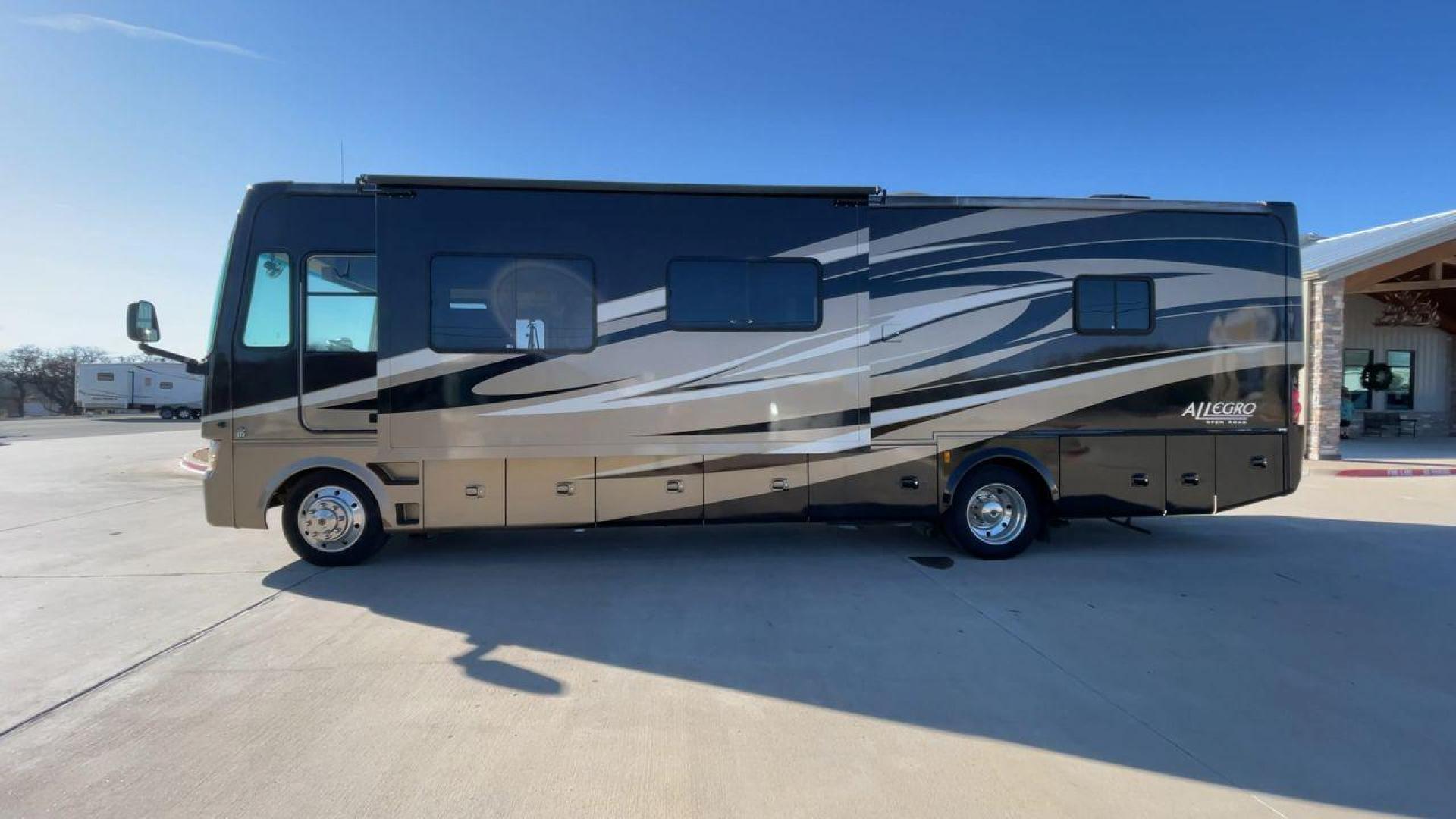 2012 TIFFIN ALLEGRO 34TGA (1F66F5DY6C0) , located at 4319 N Main Street, Cleburne, TX, 76033, (817) 221-0660, 32.435829, -97.384178 - Photo#6