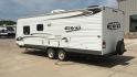 2013 WHITE FOREST RIVER EVO T1860 - (4X4TSJY20DC) , Length: 22.58 ft. | Slides: 0 transmission, located at 4319 N Main Street, Cleburne, TX, 76033, (817) 221-0660, 32.435829, -97.384178 - The 2013 Forest River Evo T1860 Travel Trailer allows you to enjoy the beauty of nature. This 22.58-foot-long trailer is both compact and adaptable, providing a snug haven for your camping activities. While it lacks slides, it compensates with smart design elements and considerate amenities. Step in - Photo#7