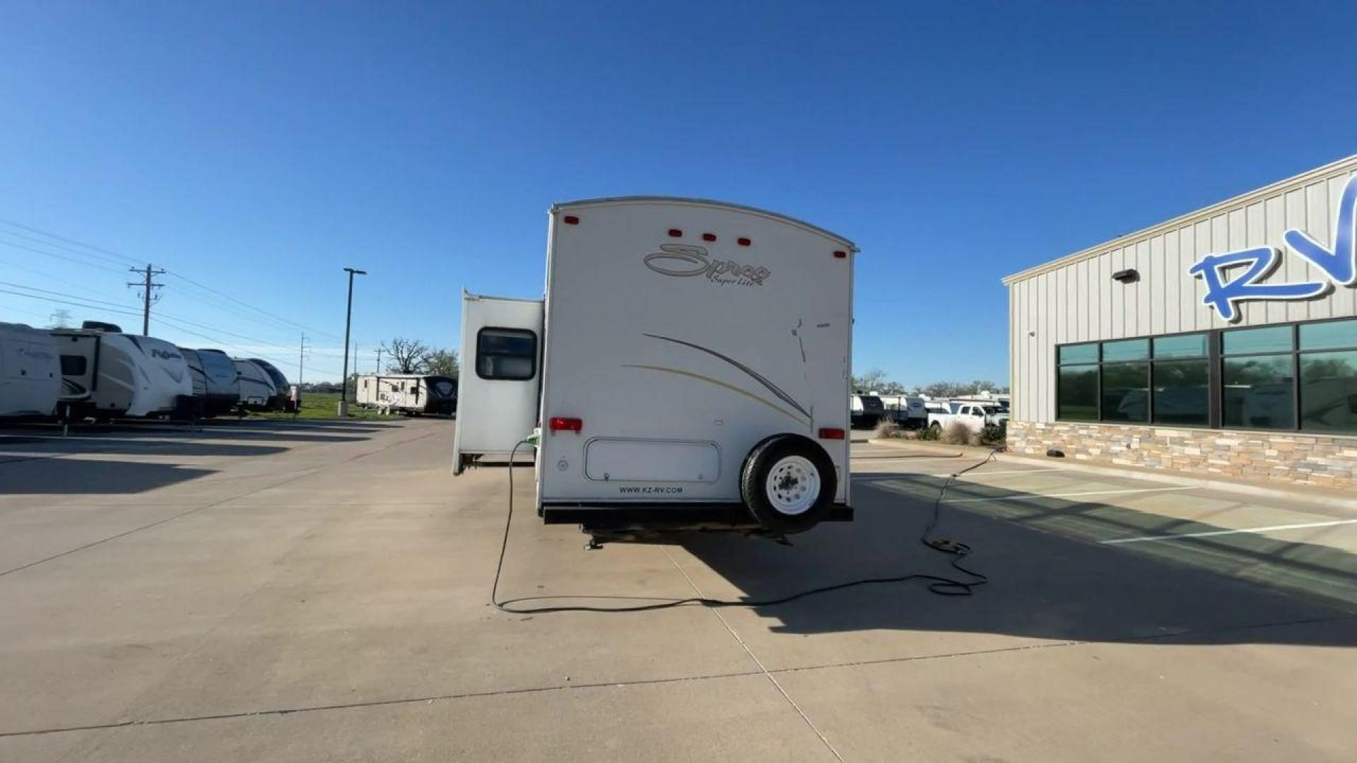 2013 K-Z SPREE 324BHS (4EZTP3222D8) , located at 4319 N Main Street, Cleburne, TX, 76033, (817) 221-0660, 32.435829, -97.384178 - Photo#8