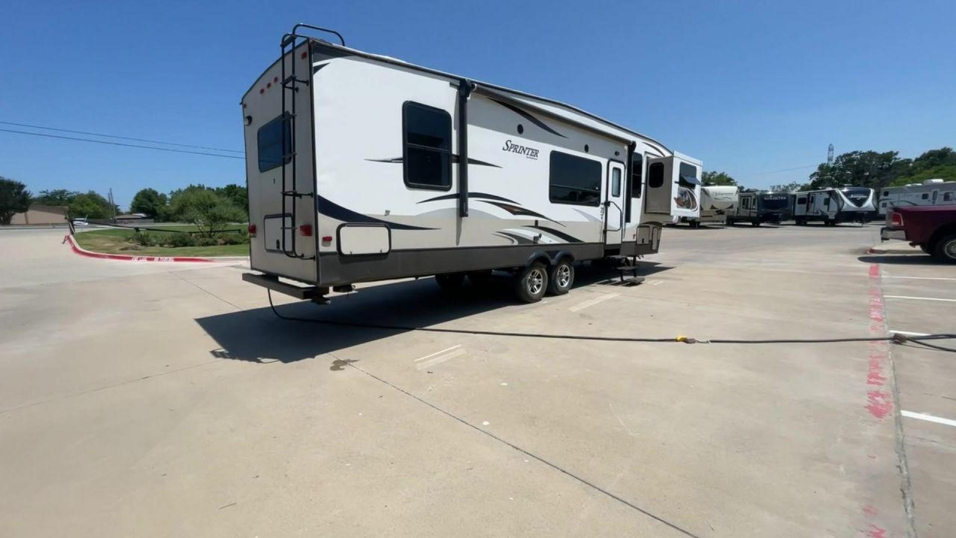 2013 WHITE SPRINTER 333FWFLS - (4YDF33328D1) , Length: 37 ft | Dry Weight: 9,598 lbs | Gross Weight: 12,750 lbs | Slides: 3 transmission, located at 4319 N Main Street, Cleburne, TX, 76033, (817) 221-0660, 32.435829, -97.384178 - Your home away from home on the road is the 2013 Keystone Sprinter 333FWFLS. This fifth wheel is 37 feet long and weighs 9,598 pounds when it's empty. It's roomy and comfortable, making it great for long trips and family vacations. With three slides that make your living room bigger, there's plenty - Photo#1