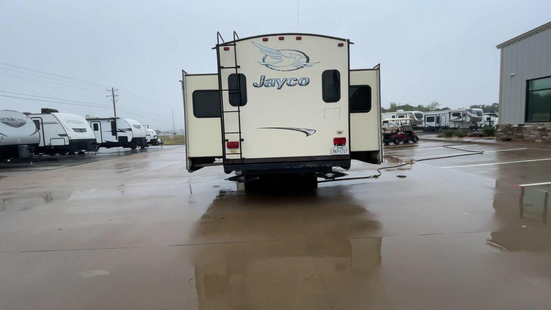 2014 BEIGE JAYCO EAGLEPREMIER 338RETS (1UJBJ0BU9E1) , Length: 39 ft. | Dry Weight: 8,590 lbs. | Gross Weight: 10,950 lbs. | Slides: 3 transmission, located at 4319 N Main Street, Cleburne, TX, 76033, (817) 221-0660, 32.435829, -97.384178 - Photo#8