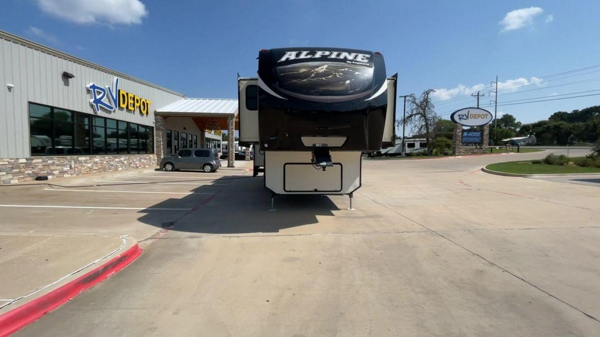 2014 GRAY KEYSTONE ALPINE 3620FL (4YDF36222EE) , Length: 39.08 ft. | Dry Weight: 12,370 lbs. | Gross Weight: 15,500 lbs. | Slides: 6 transmission, located at 4319 N Main Street, Cleburne, TX, 76033, (817) 221-0660, 32.435829, -97.384178 - Experience the 2014 Alpine 3620FL fifth wheel, the pinnacle of comfort and elegance. This RV, painstakingly designed and built by Alpine, provides the best possible fifth wheel travel experience for individuals who want nothing less. The dimensions of this unit are 39.08 ft in length, 8 ft in width, - Photo#4