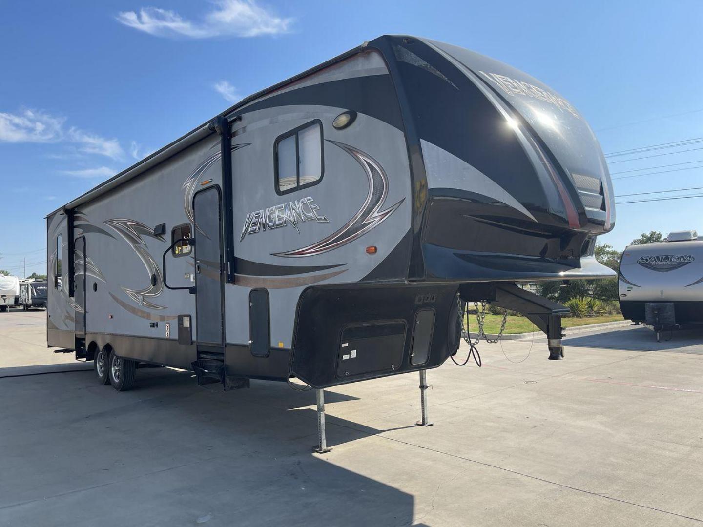 2014 KEYSTONE VENGEANCE 312A (4X4FVGG28EY) , Length: 37.92 ft. | Dry Weight: 10,068 lbs. | Gross Weight: 14,508 lbs. | Slides: 1 transmission, located at 4319 N Main Street, Cleburne, TX, 76033, (817) 221-0660, 32.435829, -97.384178 - This 2014 Keystone Vengeance 312A measures 37.92 ft. in length and has a dry weight of 10,068 lbs. It also has a GVWR of 14,508 lbs. and a hitch weight of 2,508 lbs. This unit has automatic heating and cooling for optimal temperature control. It is made of aluminum and fiberglass. This model also co - Photo#23