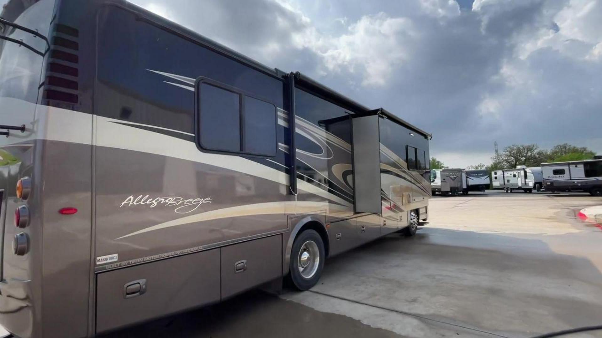 2015 BLACK DES ALLEGRO BREEZE 32BR (5VBRC93A4EA) , Length: 33.17 ft | Gross Weight: 23,500 lbs transmission, located at 4319 N Main Street, Cleburne, TX, 76033, (817) 221-0660, 32.435829, -97.384178 - Photo#1