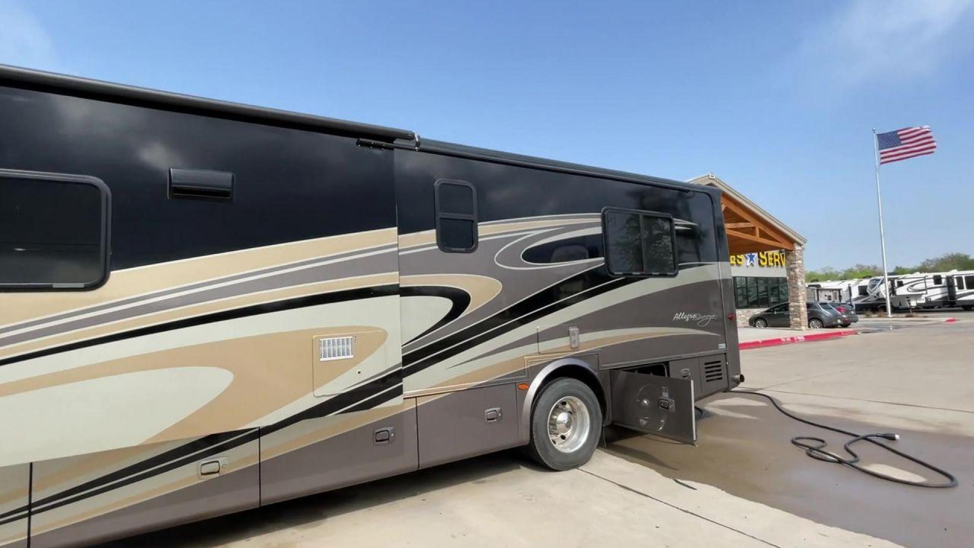 2015 BLACK DES ALLEGRO BREEZE 32BR (5VBRC93A4EA) , Length: 33.17 ft | Gross Weight: 23,500 lbs transmission, located at 4319 N Main Street, Cleburne, TX, 76033, (817) 221-0660, 32.435829, -97.384178 - Photo#6