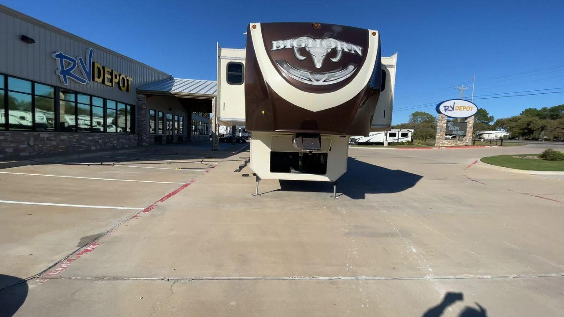 2015 TAN BIGHORN 3750FL (5SFBG4323FE) , Length: 41.7 ft. | Gross Weight: 16,000 lbs. | Slides: 5 transmission, located at 4319 N Main Street, Cleburne, TX, 76033, (817) 221-0660, 32.435829, -97.384178 - Photo#4