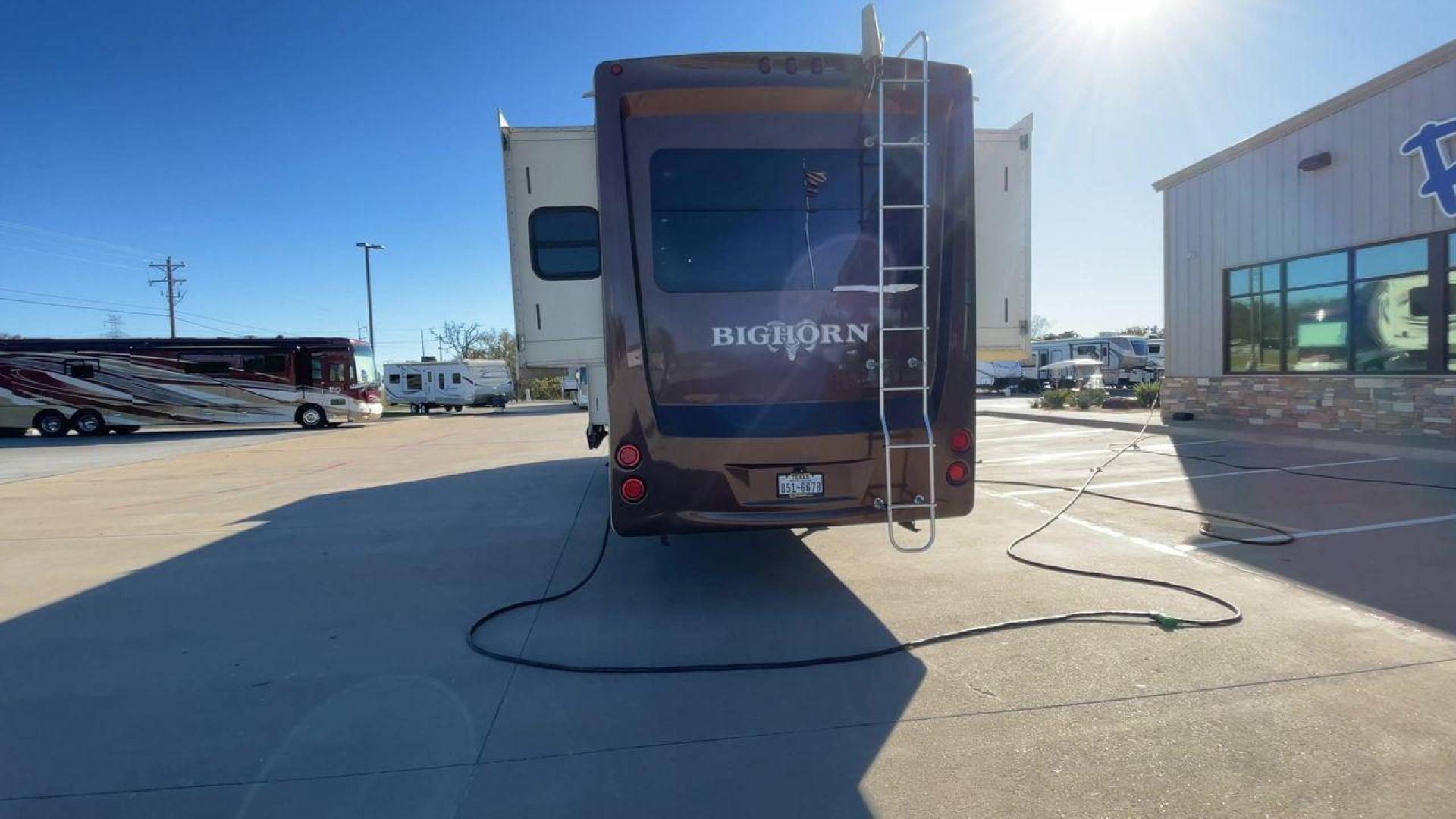 2015 TAN BIGHORN 3750FL (5SFBG4323FE) , Length: 41.7 ft. | Gross Weight: 16,000 lbs. | Slides: 5 transmission, located at 4319 N Main Street, Cleburne, TX, 76033, (817) 221-0660, 32.435829, -97.384178 - Photo#8