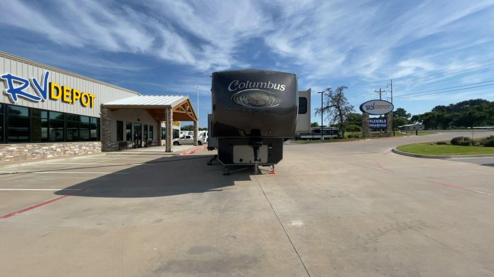 2015 TAN COLUMBUS 365RL (4X4FCMN26F6) , located at 4319 N Main Street, Cleburne, TX, 76033, (817) 221-0660, 32.435829, -97.384178 - TEXAS TITLE - Photo#4