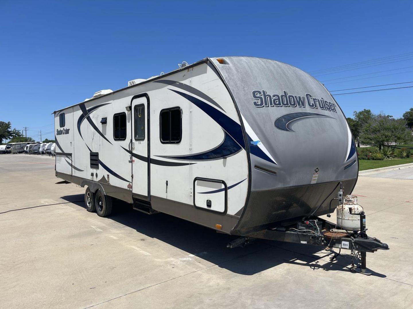 2015 GRAY CRUISER RV SHADOW CRUISER (5RXTD2821F1) , located at 4319 N Main Street, Cleburne, TX, 76033, (817) 221-0660, 32.435829, -97.384178 - Photo#23