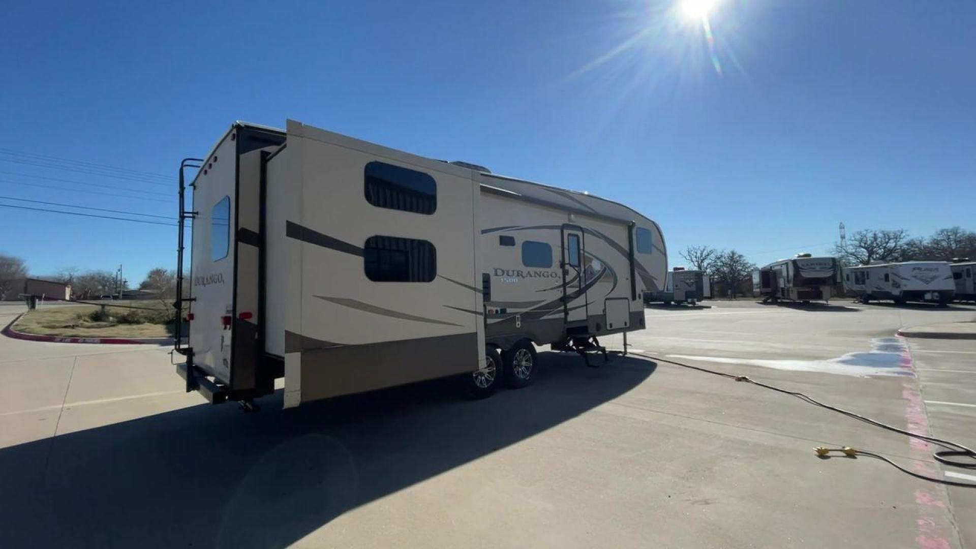 2015 WHITE DURANGO 296BH (4EZFD2925F6) , located at 4319 N Main Street, Cleburne, TX, 76033, (817) 221-0660, 32.435829, -97.384178 - Photo#1