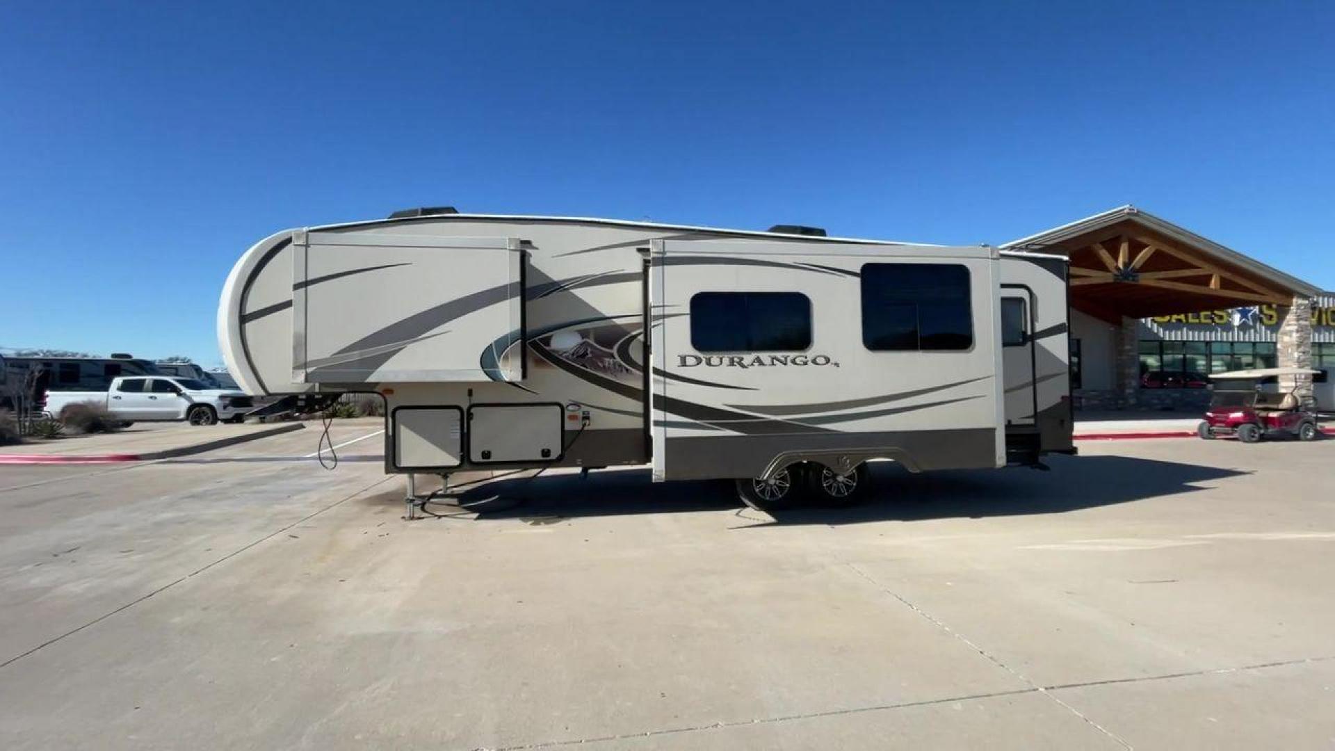 2015 WHITE DURANGO 296BH (4EZFD2925F6) , located at 4319 N Main Street, Cleburne, TX, 76033, (817) 221-0660, 32.435829, -97.384178 - Photo#6