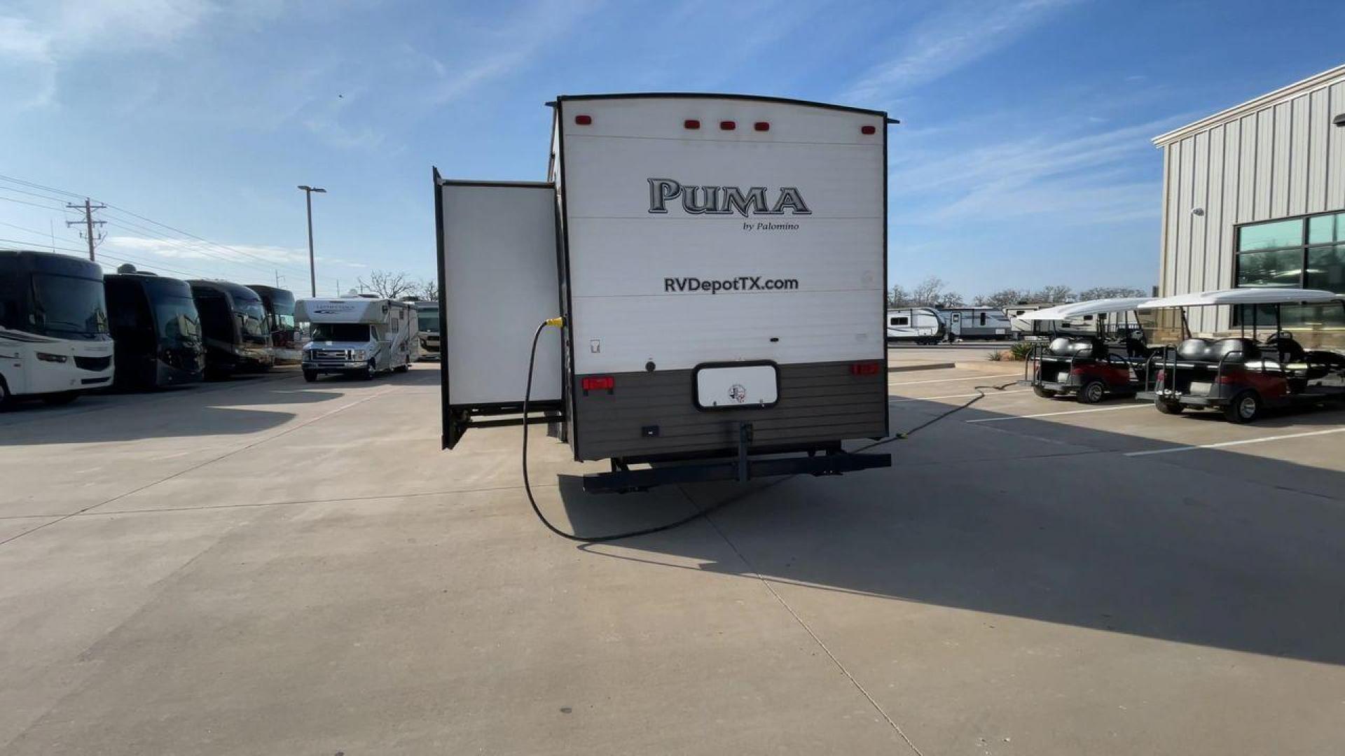 2015 FOREST RIVER PUMA 38PLF (4X4TPUP29FP) , Length: 40.83 ft. | Dry Weight: 9,565 lbs. | Gross Weight: 12,099 lbs. | Slides: 2 transmission, located at 4319 N Main Street, Cleburne, TX, 76033, (817) 221-0660, 32.435829, -97.384178 - The 2015 Forest River Puma 38PLF is a spacious destination trailer designed for those who desire the comforts of home while enjoying the great outdoors. With a residential-style layout and thoughtful features, it’s perfect for extended stays or seasonal living. This unit has a length of 40.83 ft i - Photo#8