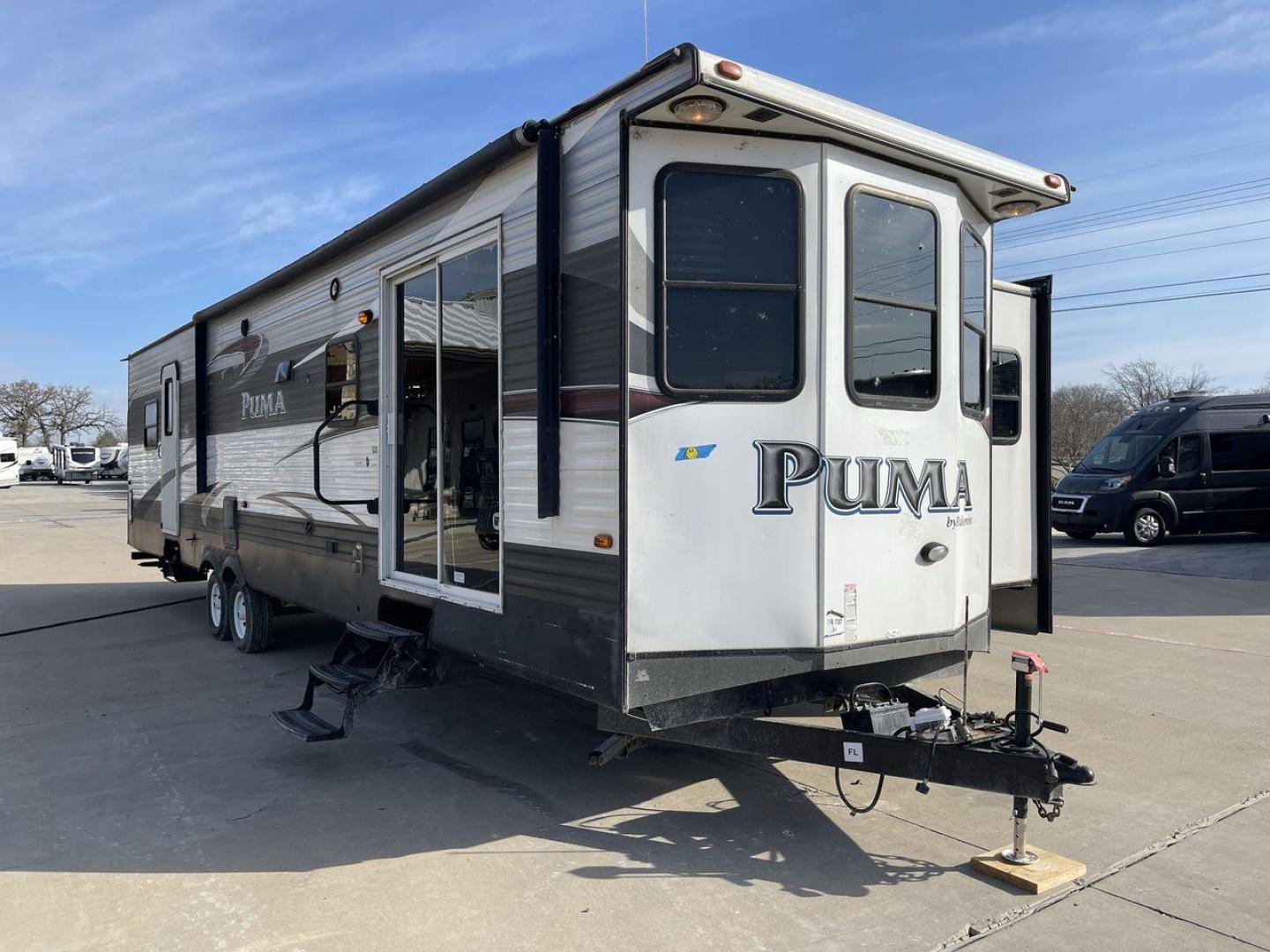 2015 FOREST RIVER PUMA 38PLF (4X4TPUP29FP) , Length: 40.83 ft. | Dry Weight: 9,565 lbs. | Gross Weight: 12,099 lbs. | Slides: 2 transmission, located at 4319 N Main Street, Cleburne, TX, 76033, (817) 221-0660, 32.435829, -97.384178 - The 2015 Forest River Puma 38PLF is a spacious destination trailer designed for those who desire the comforts of home while enjoying the great outdoors. With a residential-style layout and thoughtful features, it’s perfect for extended stays or seasonal living. This unit has a length of 40.83 ft i - Photo#22