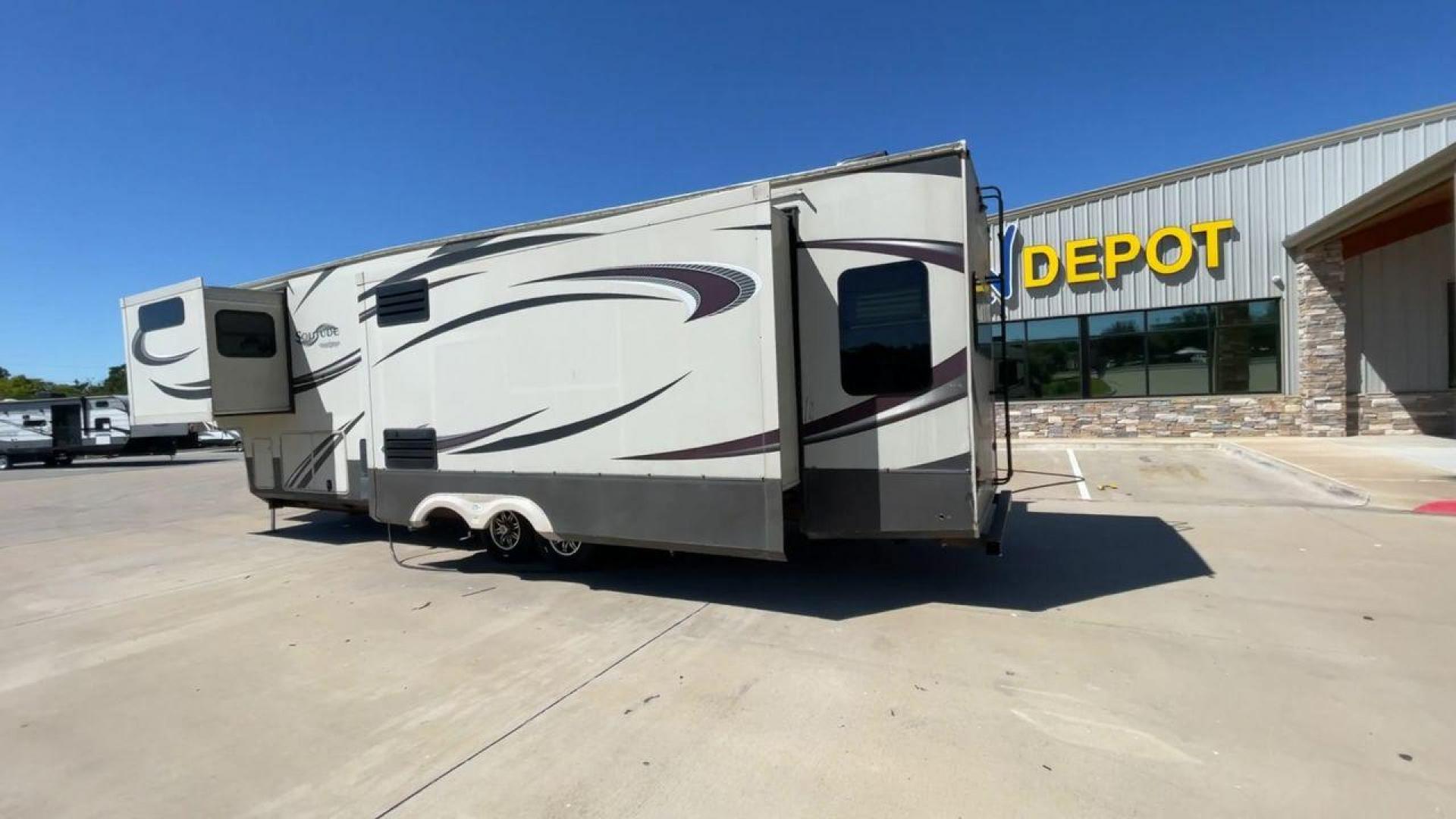 2015 GRAND DESIGN SOLITUDE 369RL (573FS3820F1) , Length: 38.92 ft. | Dry Weight: 12,650 lbs. | Gross Weight: 16,000 lbs. | Slides: 3 transmission, located at 4319 N Main Street, Cleburne, TX, 76033, (817) 221-0660, 32.435829, -97.384178 - Photo#7