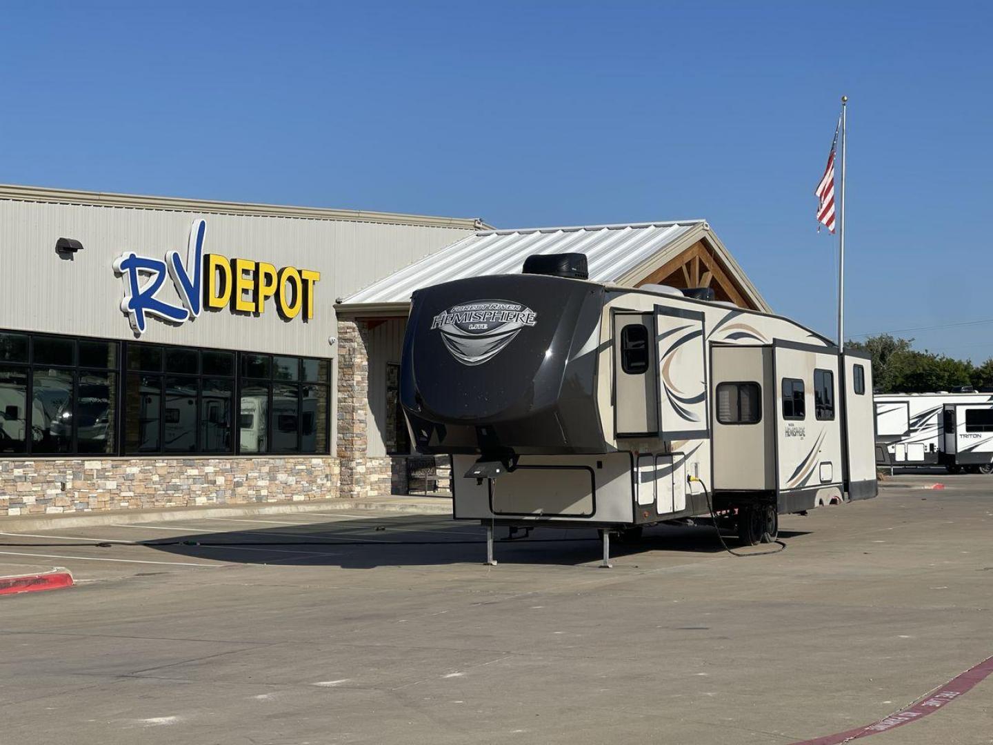 2015 TAN HEMISPHERE 356QB - (4X4FSBM29FU) , Length: 42.25 ft. | Dry Weight: 10,960 lbs. | Slides: 4 transmission, located at 4319 N Main Street, Cleburne, TX, 76033, (817) 221-0660, 32.435829, -97.384178 - This 2015 Hemisphere 356QB by Forest River fifth wheel is ideal for a large family with its quad slides and rear bunkhouse suite. The dimensions measure approximately 42.25 ft in length by 13.17 ft in height. It has a dry weight of 10,960 lbs, a payload capacity of 2,541 lbs, and a hitch weight of 1 - Photo#0