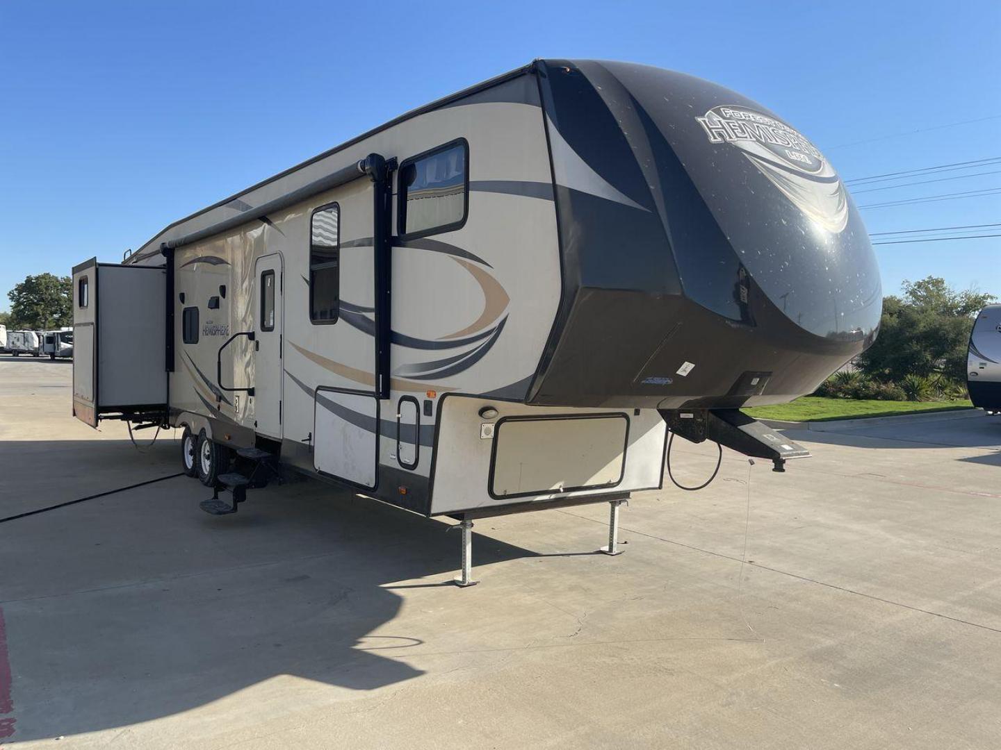 2015 TAN HEMISPHERE 356QB - (4X4FSBM29FU) , Length: 42.25 ft. | Dry Weight: 10,960 lbs. | Slides: 4 transmission, located at 4319 N Main Street, Cleburne, TX, 76033, (817) 221-0660, 32.435829, -97.384178 - This 2015 Hemisphere 356QB by Forest River fifth wheel is ideal for a large family with its quad slides and rear bunkhouse suite. The dimensions measure approximately 42.25 ft in length by 13.17 ft in height. It has a dry weight of 10,960 lbs, a payload capacity of 2,541 lbs, and a hitch weight of 1 - Photo#22