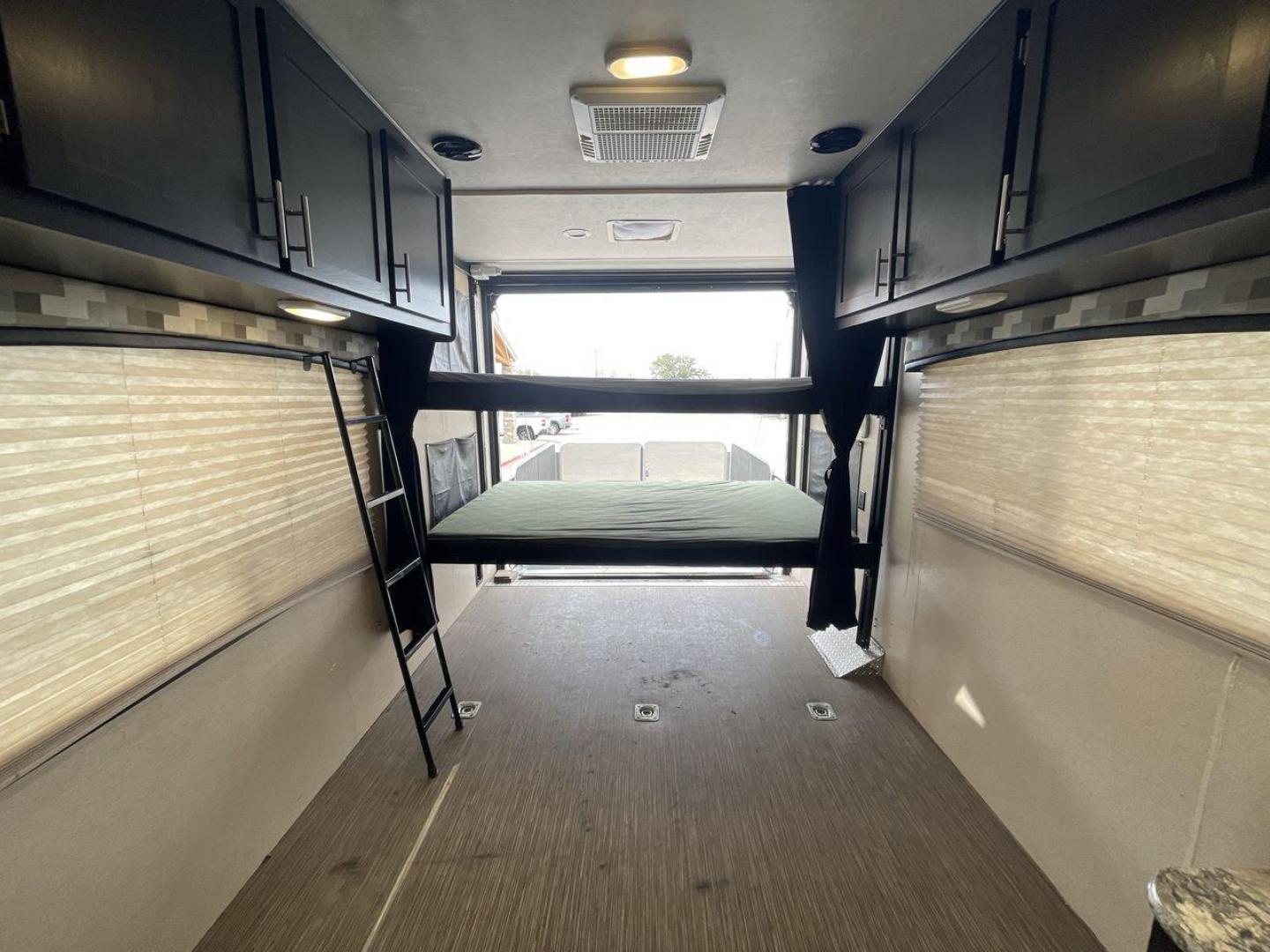 2015 JAYCO OCTANE 31B (1UJBJSBR8F1) , Length: 33.58 ft. | Dry Weight: 6,805 lbs. | Gross Weight: 11,950 lbs. | Slides: 0 transmission, located at 4319 N Main Street, Cleburne, TX, 76033, (817) 221-0660, 32.435829, -97.384178 - Photo#11