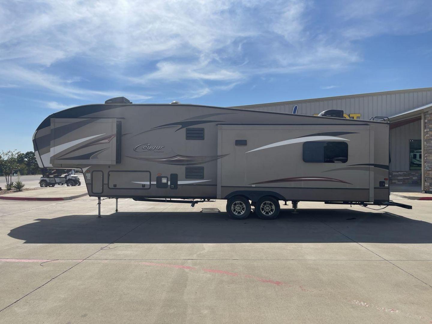 2015 KEYSTONE RV COUGAR 327RES (4YDF32729F2) , Length: 36.42 ft. | Dry Weight: 10,213 lbs. | Gross Weight: 12,135 lbs. | Slides: 3 transmission, located at 4319 N Main Street, Cleburne, TX, 76033, (817) 221-0660, 32.435829, -97.384178 - Enjoy the abundant storage and space that comes with the 2015 Keystone Cougar 327RES! This fifth wheel measures 36.42 ft. in length and 12.25 ft. in height. It has a dry weight of 10,213 lbs. and a GVWR of 12,135 lbs. It also comes equipped with automatic heating and cooling rated at 30,000 and 1 - Photo#23