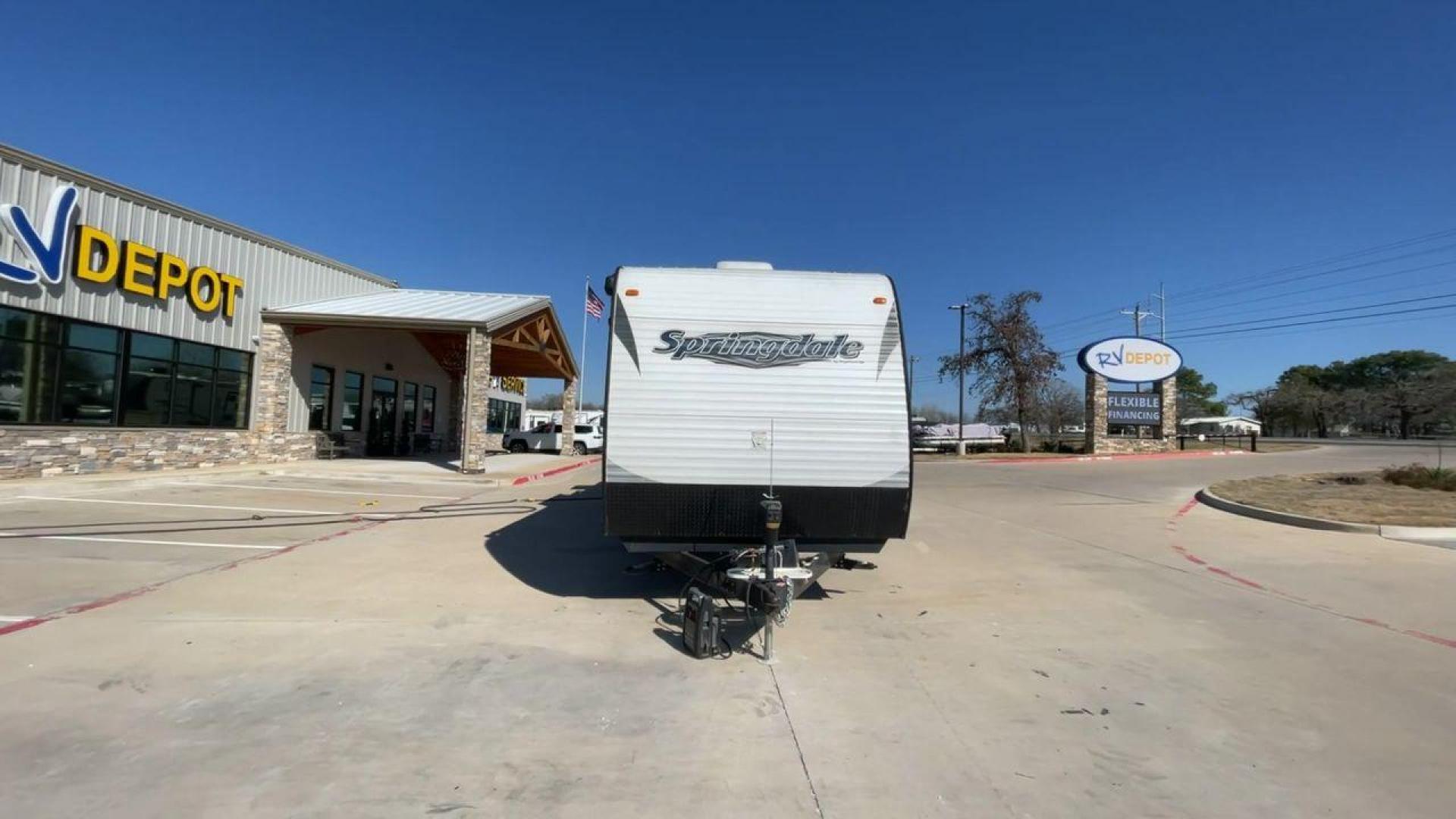 2015 GRAY SPRINGDALE 330KI (4YDT33027F3) , located at 4319 N Main Street, Cleburne, TX, 76033, (817) 221-0660, 32.435829, -97.384178 - Photo#4