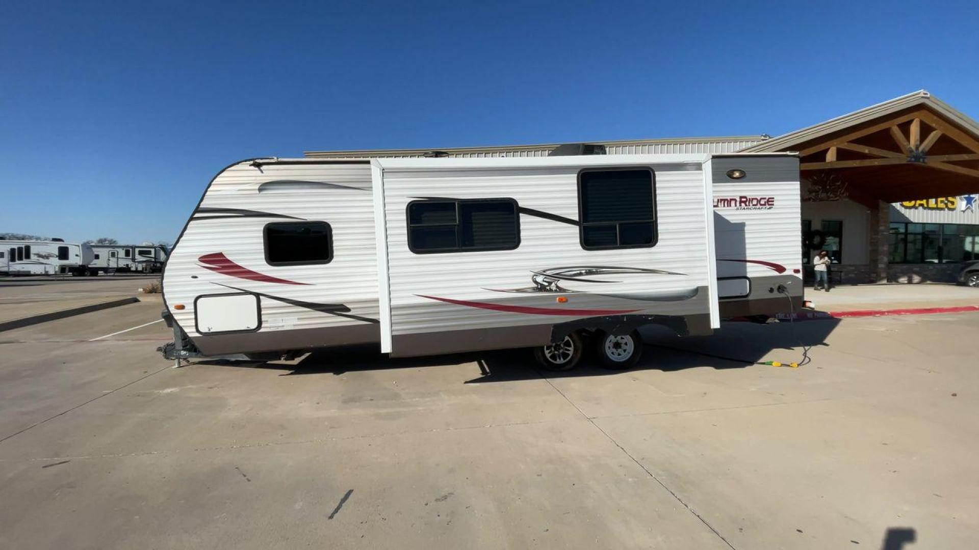 2015 STARCRAFT AUTUMN RIDGE 289BHS (1SABS0BP1F2) , Length: 31.75 ft. | Dry Weight: 6,245 lbs. | Gross Weight: 8,500 lbs. | Slides: 1 transmission, located at 4319 N Main Street, Cleburne, TX, 76033, (817) 221-0660, 32.435829, -97.384178 - Camp in this 2015 Starcraft Autumn Ridge 289BHS with more friends or extra guests! This travel trailer measures 31.75 ft. in length and 11.28 ft. in height. It has a dry weight of 6,245 lbs. and a GVWR of 8,500 lbs. It includes one power slide as well as one 18-foot power awning! This Starcraft Autu - Photo#6