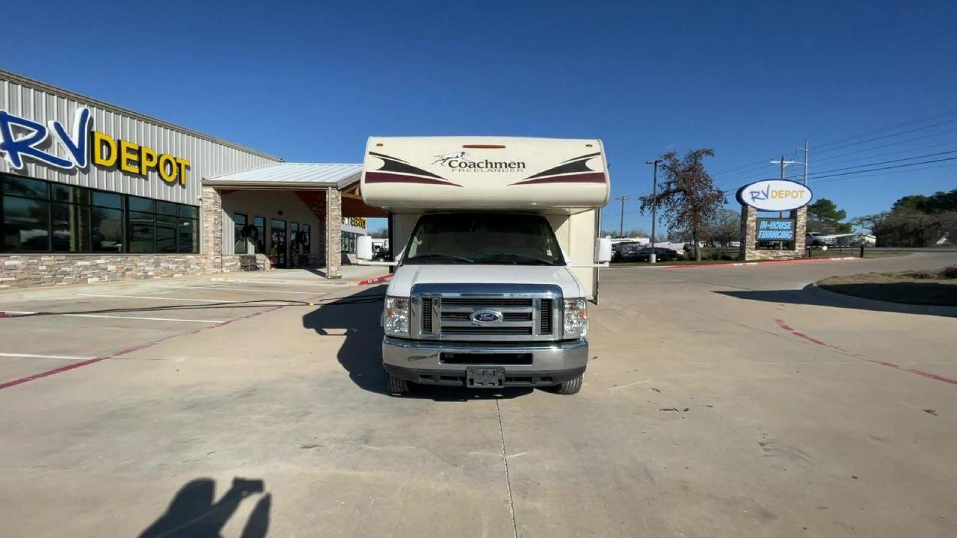 2016 COACHMEN FREELANDER 29KS (1FDXE4FS5FD) , located at 4319 N Main Street, Cleburne, TX, 76033, (817) 221-0660, 32.435829, -97.384178 - Photo#4