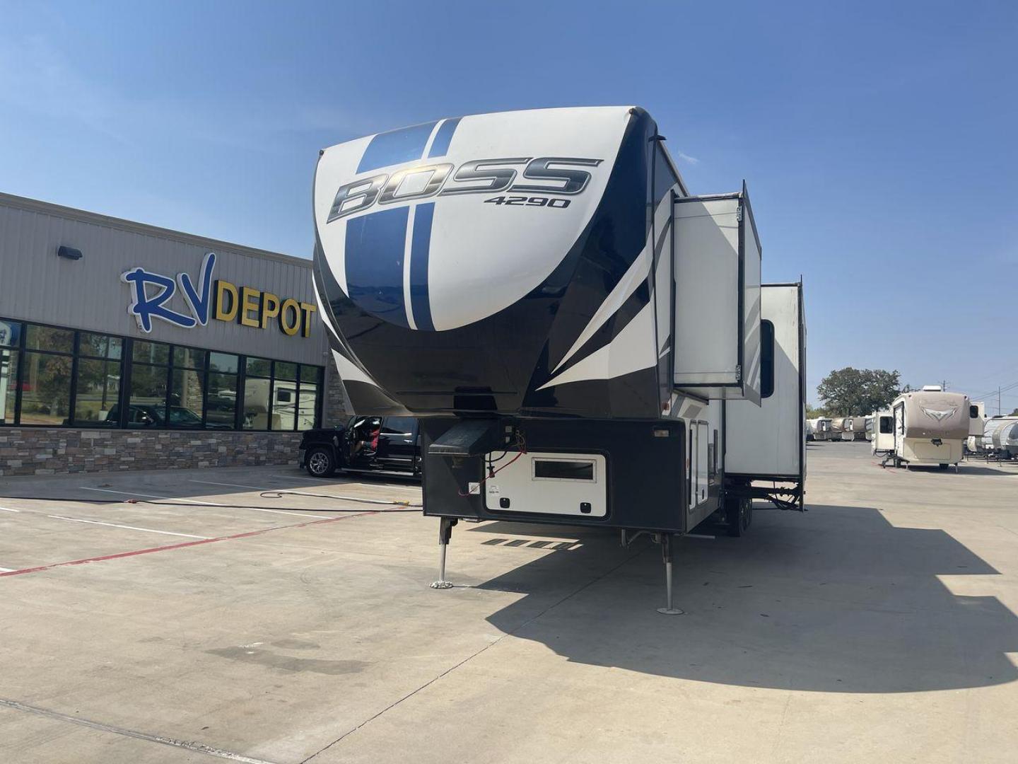 2016 CRUISER RV BOSS 4290 (5RXFJ4530G1) , Length: 46 ft. | Dry Weight: 14,835 lbs. | Slides: 2 transmission, located at 4319 N Main Street, Cleburne, TX, 76033, (817) 221-0660, 32.435829, -97.384178 - The 2016 Cruiser RV Boss 4290 Recreational is a remarkable toy hauler designed for a premium travel experience. With a length of 46 feet, this model offers two slide-outs, providing an expansive and well-designed interior. It features a luxurious master bedroom with a king-size bed, and the spaciou - Photo#0