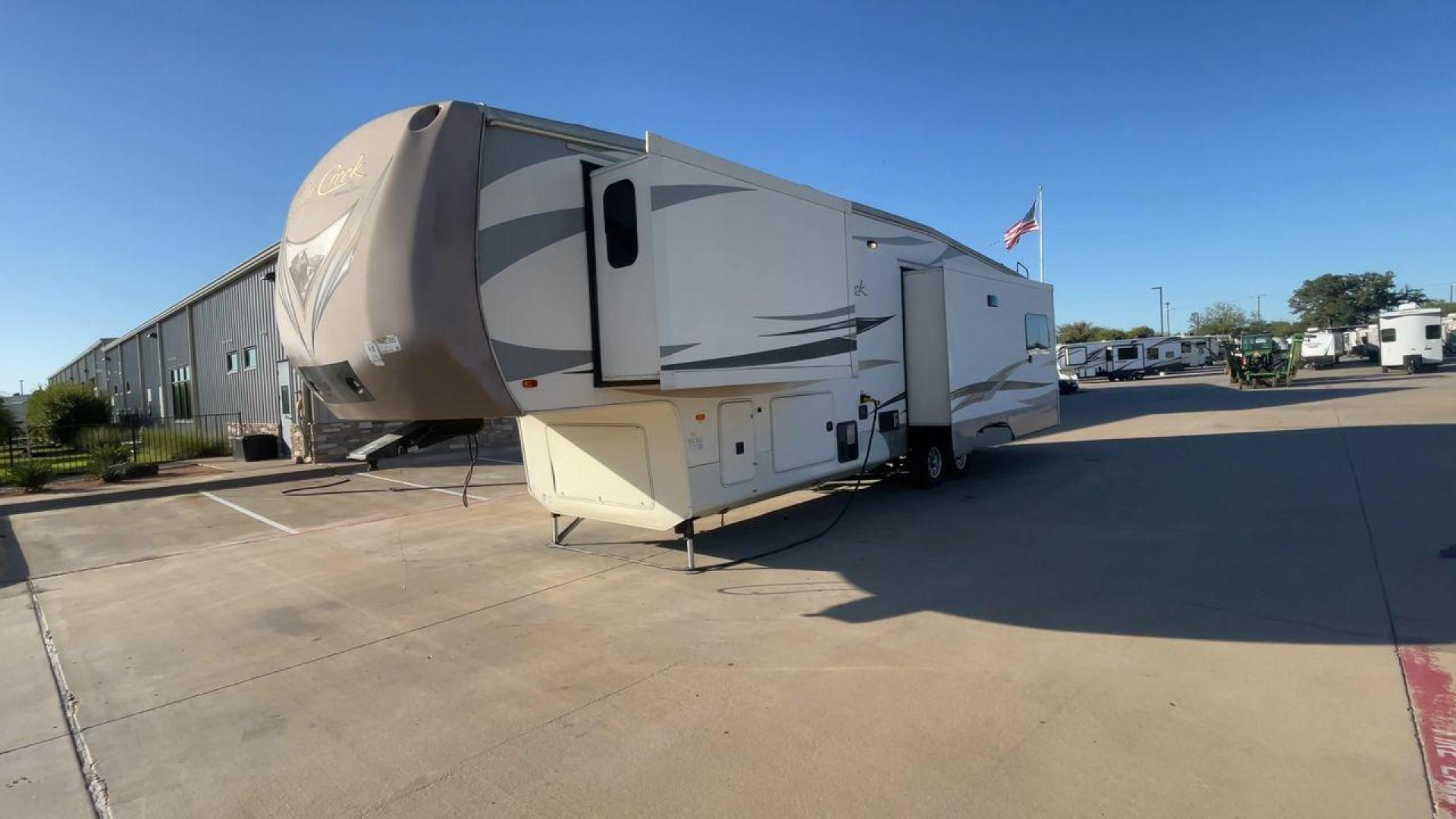 2016 FOREST RIVER CEDAR CREEK 36CKTS - (4X4FCRM24GS) , Length: 39.83 ft. | Dry Weight: 12,670 lbs. | Gross Weight: 16,407 lbs. | Slides: 3 transmission, located at 4319 N Main Street, Cleburne, TX, 76033, (817) 221-0660, 32.435829, -97.384178 - RV Depot in Cleburne, TX is offering a fantastic deal on a 2016 Forest River Cedar Creek 36KTS fifth wheel rear living vehicle. Priced at just $53,995, this luxurious RV is perfect for those looking to hit the open road and explore the local driving highlights around Cleburne, TX. Located in Clebur - Photo#5