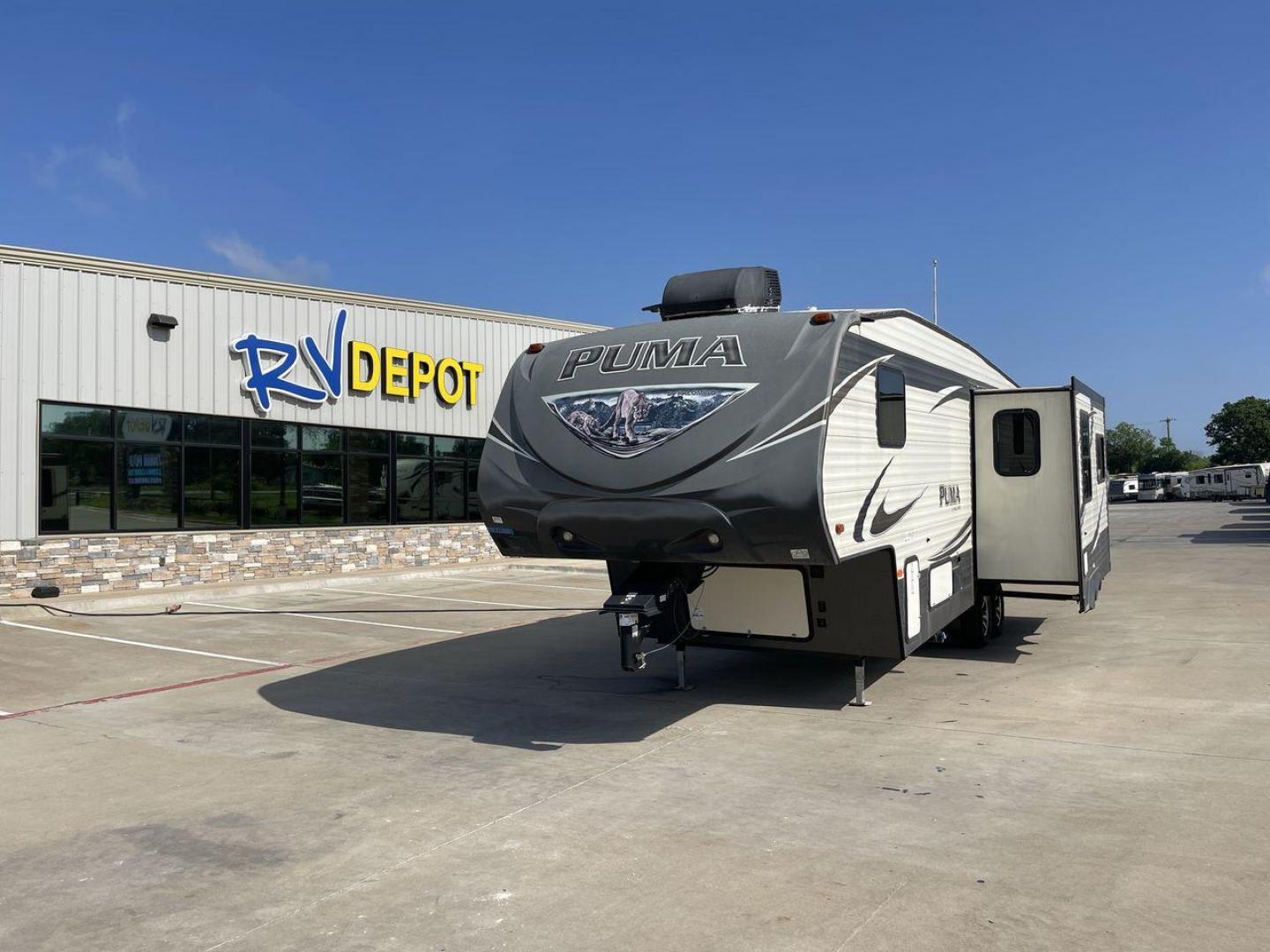 2016 FOREST RIVER PUMA 297RLSS (4X4FPUF29GP) , located at 4319 N Main Street, Cleburne, TX, 76033, (817) 221-0660, 32.435829, -97.384178 - Photo#0