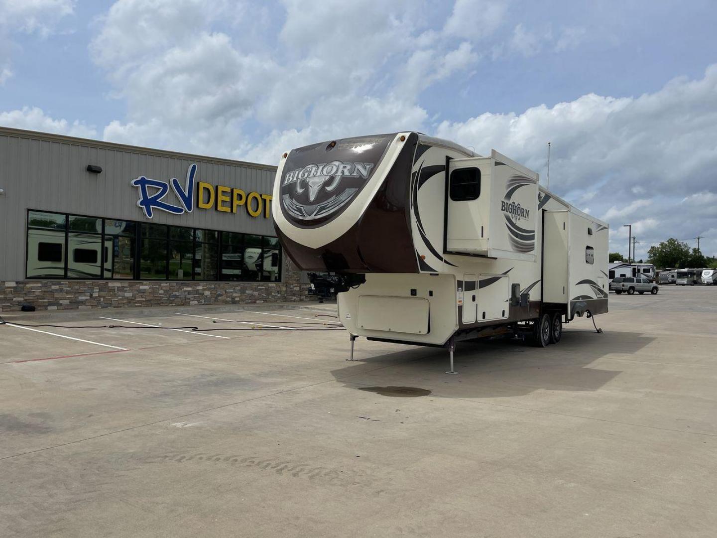 2016 HEARTLAND BIGHORN 3570RS (5SFBG3729GE) , located at 4319 N Main Street, Cleburne, TX, 76033, (817) 221-0660, 32.435829, -97.384178 - Photo#0