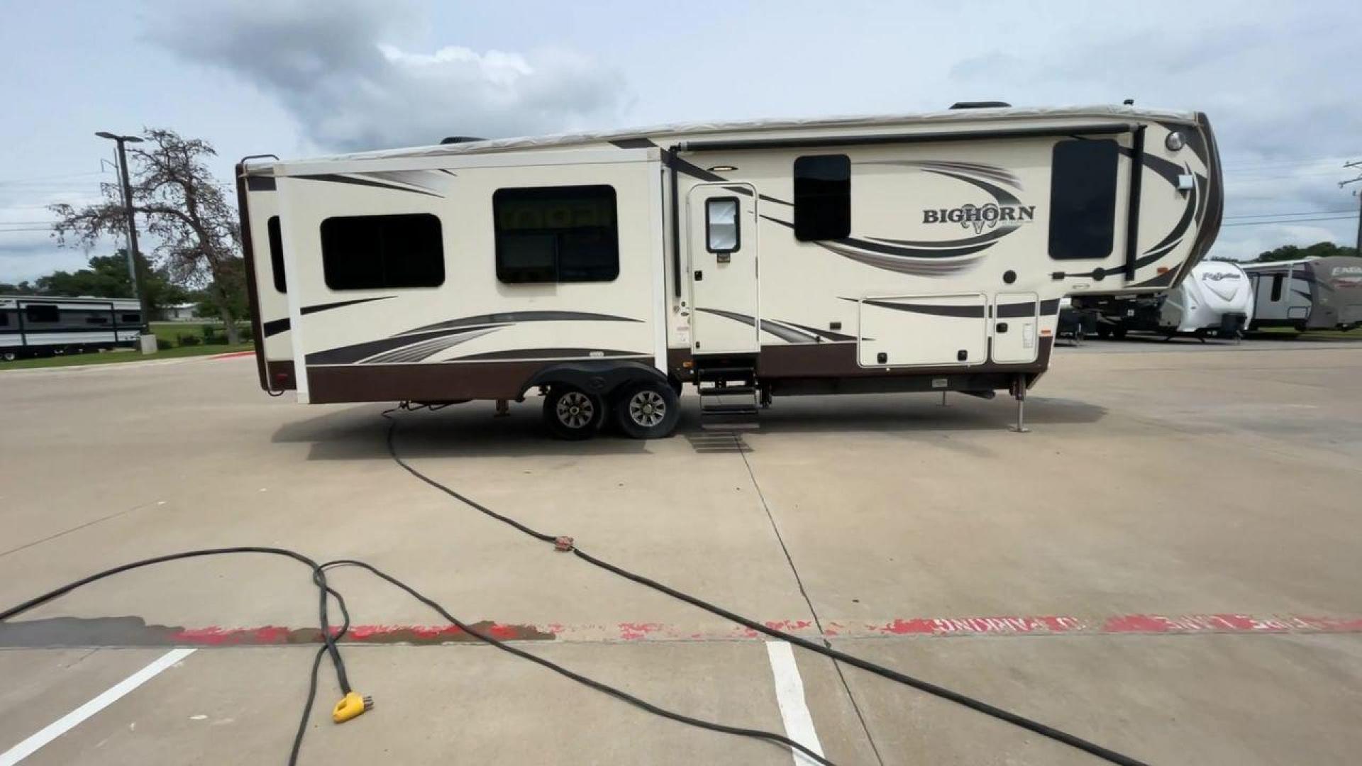 2016 HEARTLAND BIGHORN 3570RS (5SFBG3729GE) , located at 4319 N Main Street, Cleburne, TX, 76033, (817) 221-0660, 32.435829, -97.384178 - Photo#2