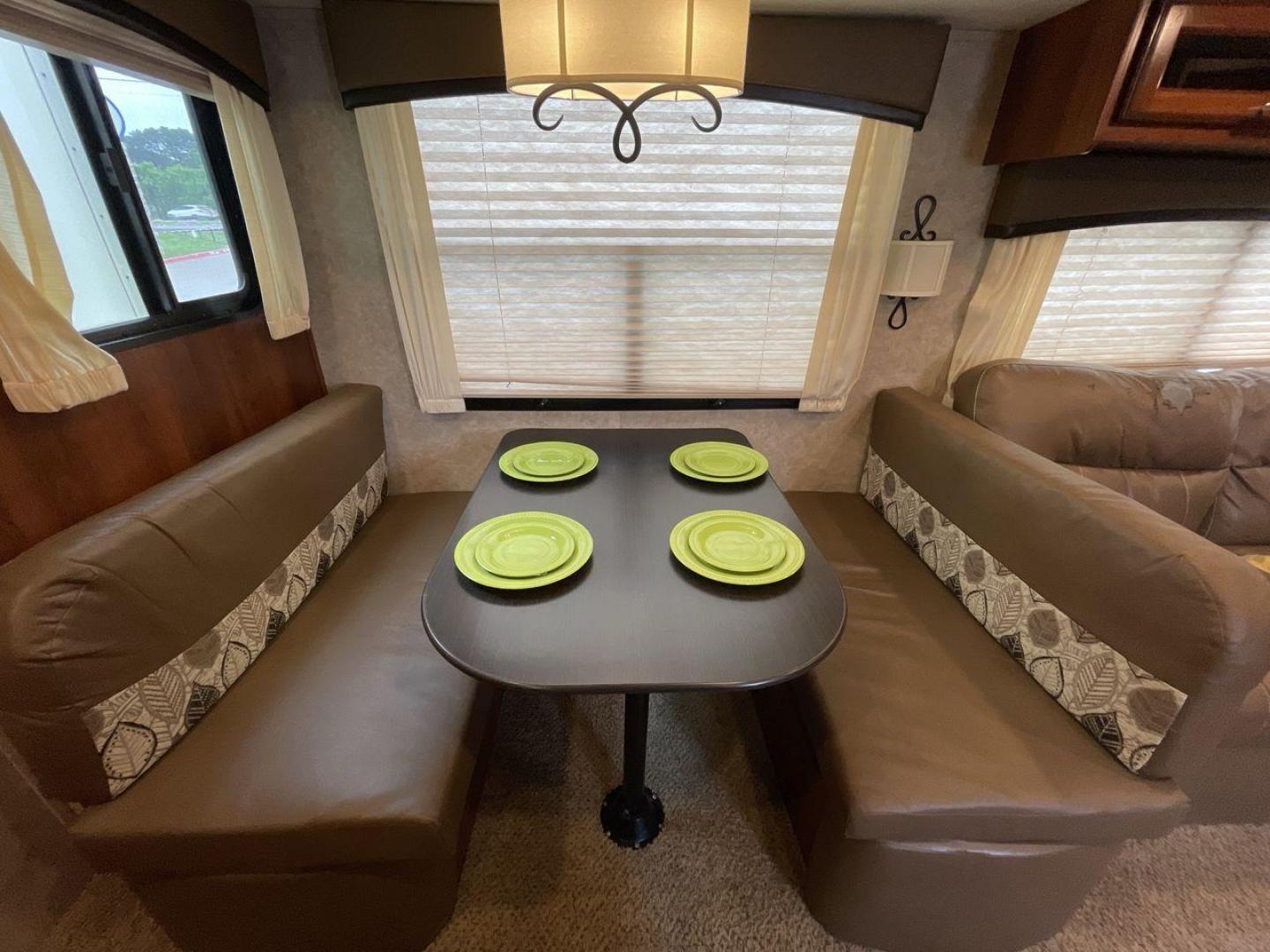 2016 JAYCO EAGLE 324BHTS (1UJBJ0BT0G1) , located at 4319 N Main Street, Cleburne, TX, 76033, (817) 221-0660, 32.435829, -97.384178 - Photo#13