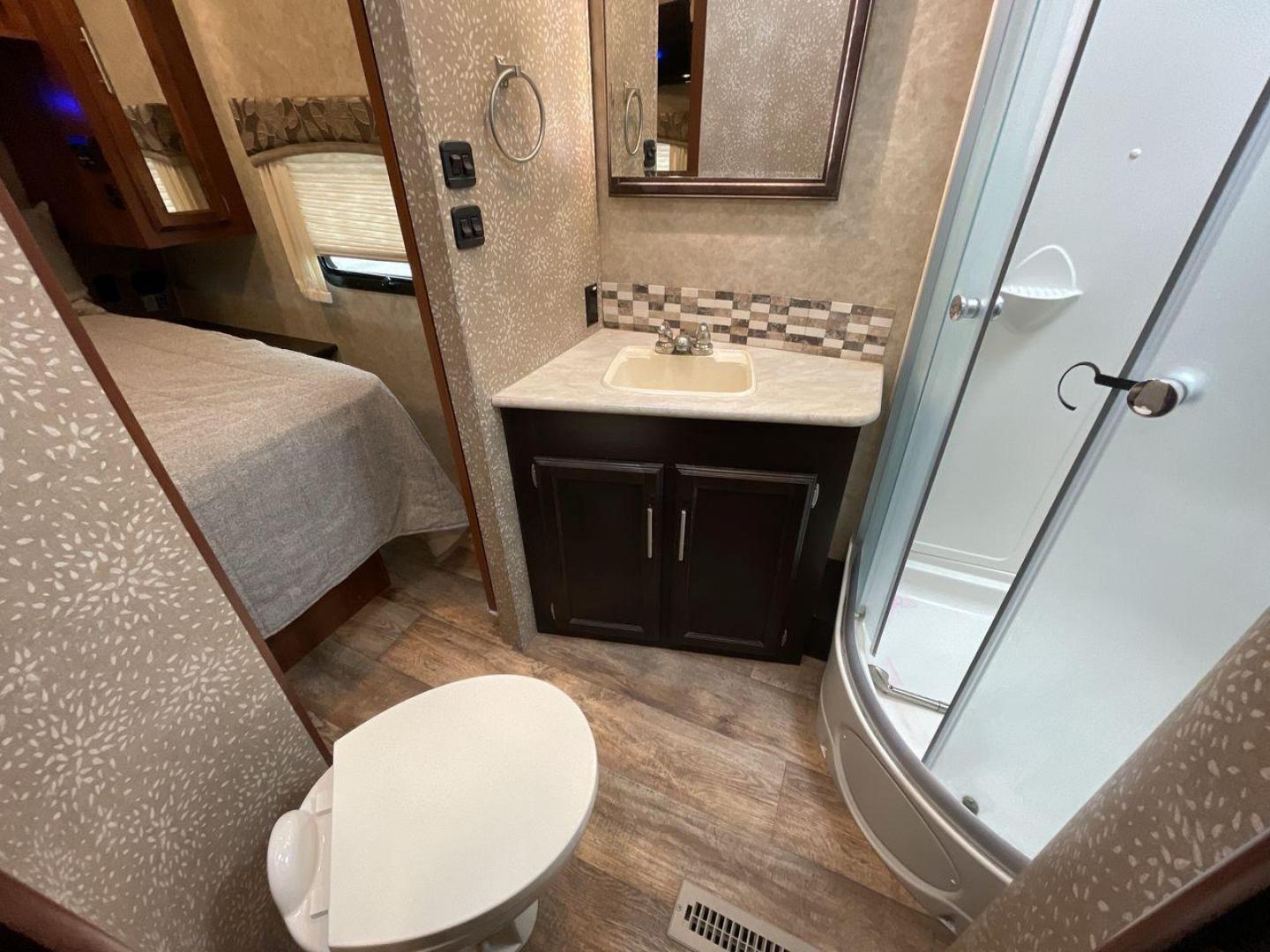 2016 JAYCO EAGLE 324BHTS (1UJBJ0BT0G1) , located at 4319 N Main Street, Cleburne, TX, 76033, (817) 221-0660, 32.435829, -97.384178 - Photo#14