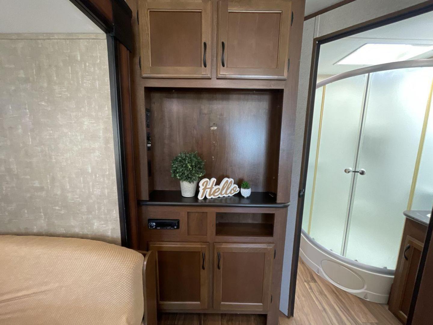 2016 JAYCO JAYFLIGHT 265RLS (1UJBJ0BN2G1) , located at 4319 N Main Street, Cleburne, TX, 76033, (817) 221-0660, 32.435829, -97.384178 - Photo#19