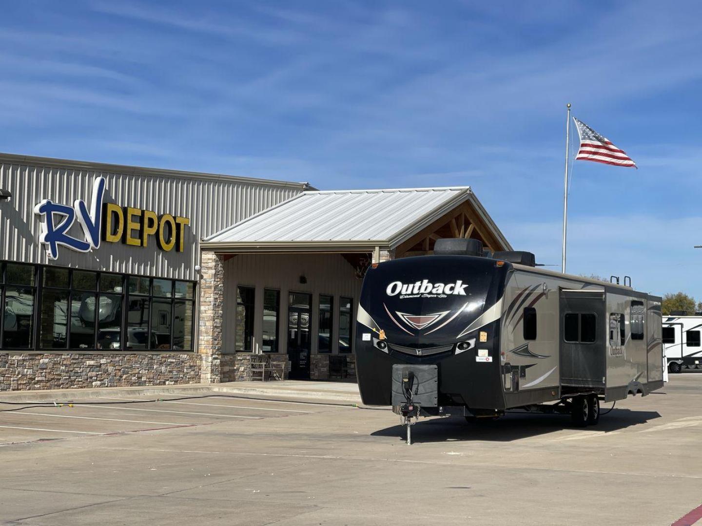 2016 KEYSTONE OUTBACK 325BH (4YDT32524GB) , Length: 37.42 ft. | Dry Weight: 8,325 lbs. | Gross Weight: 10,500 lbs. | Slides: 3 transmission, located at 4319 N Main Street, Cleburne, TX, 76033, (817) 221-0660, 32.435829, -97.384178 - Photo#0