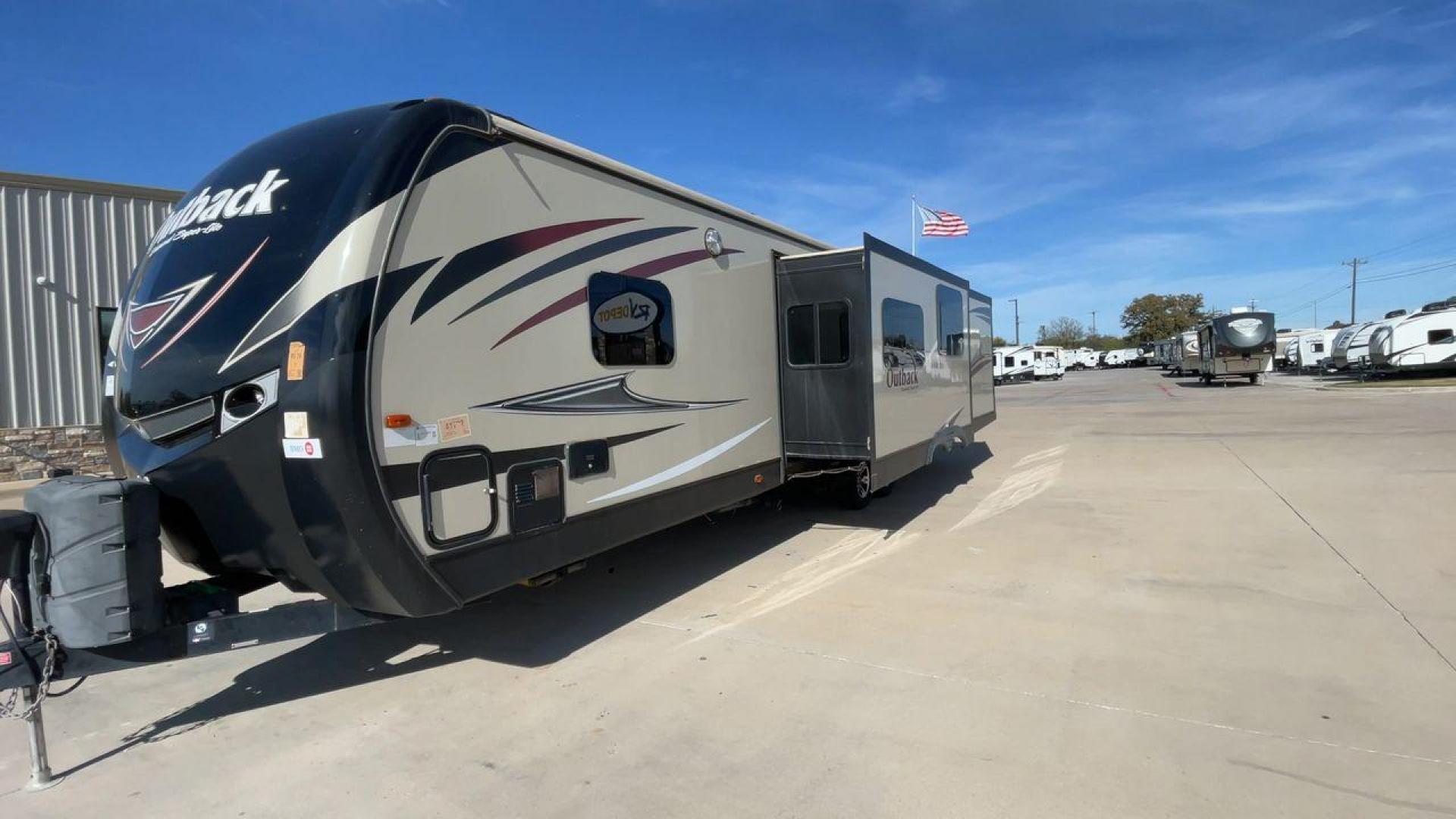 2016 KEYSTONE OUTBACK 325BH (4YDT32524GB) , Length: 37.42 ft. | Dry Weight: 8,325 lbs. | Gross Weight: 10,500 lbs. | Slides: 3 transmission, located at 4319 N Main Street, Cleburne, TX, 76033, (817) 221-0660, 32.435829, -97.384178 - Photo#5