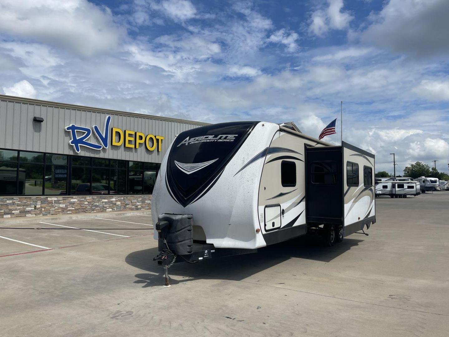 2016 KEYSTONE RV AEROLITE 272RBS (4YDT27228GP) , Length: 31.75 ft | Dry Weight: 6,840 lbs. | Slides: 2 transmission, located at 4319 N Main Street, Cleburne, TX, 76033, (817) 221-0660, 32.435829, -97.384178 - The 2016 Dutchmen Aerolite 272RBS travel trailer will make your camping trip more enjoyable. With a length of 31.75 feet and a dry weight of 6,840 pounds, this RV is the right size for comfort, convenience, and space. It's ready for any adventure, rain or shine, because it has two gas tanks and a po - Photo#0