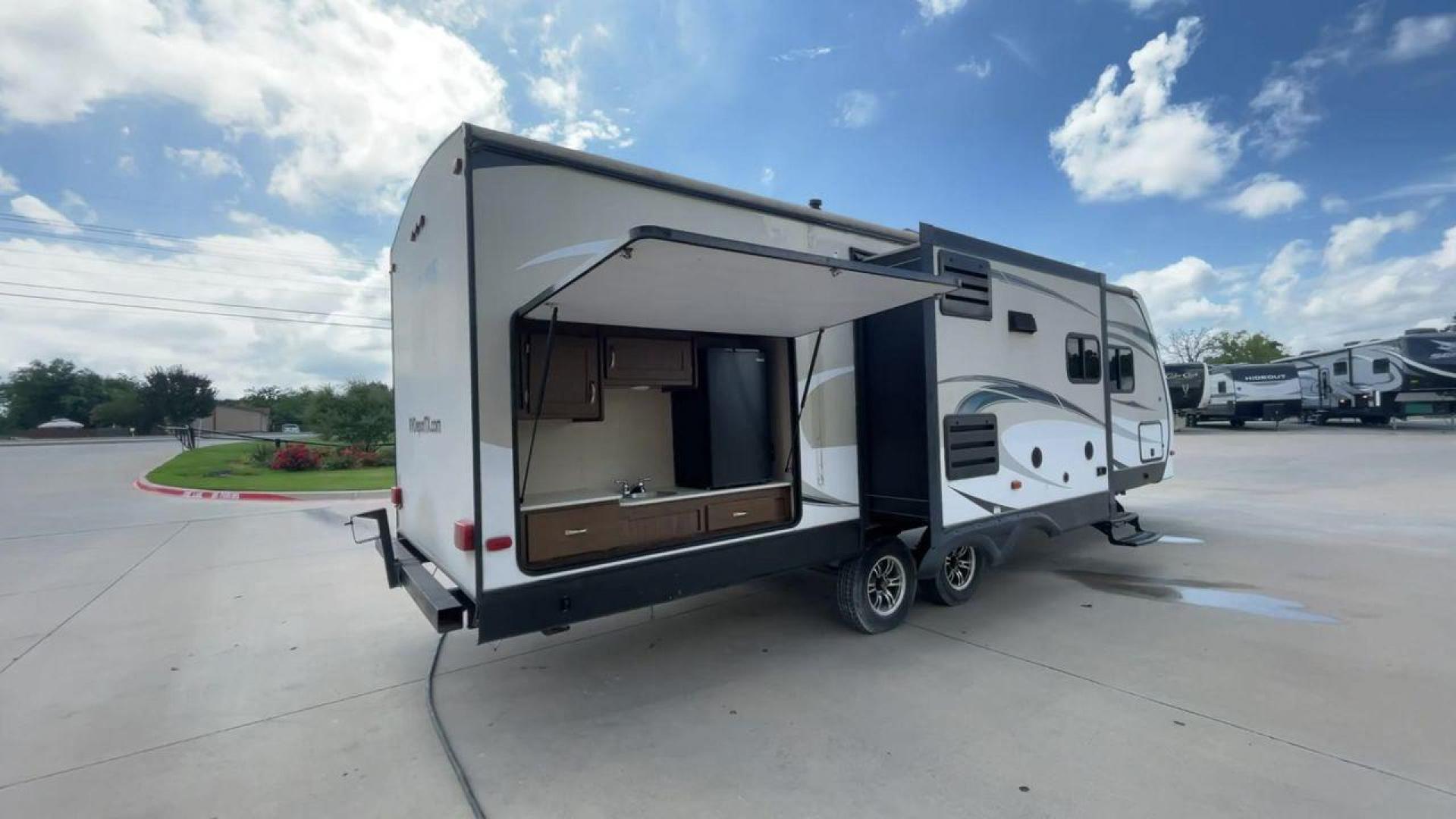 2016 KEYSTONE RV AEROLITE 272RBS (4YDT27228GP) , Length: 31.75 ft | Dry Weight: 6,840 lbs. | Slides: 2 transmission, located at 4319 N Main Street, Cleburne, TX, 76033, (817) 221-0660, 32.435829, -97.384178 - The 2016 Dutchmen Aerolite 272RBS travel trailer will make your camping trip more enjoyable. With a length of 31.75 feet and a dry weight of 6,840 pounds, this RV is the right size for comfort, convenience, and space. It's ready for any adventure, rain or shine, because it has two gas tanks and a po - Photo#3