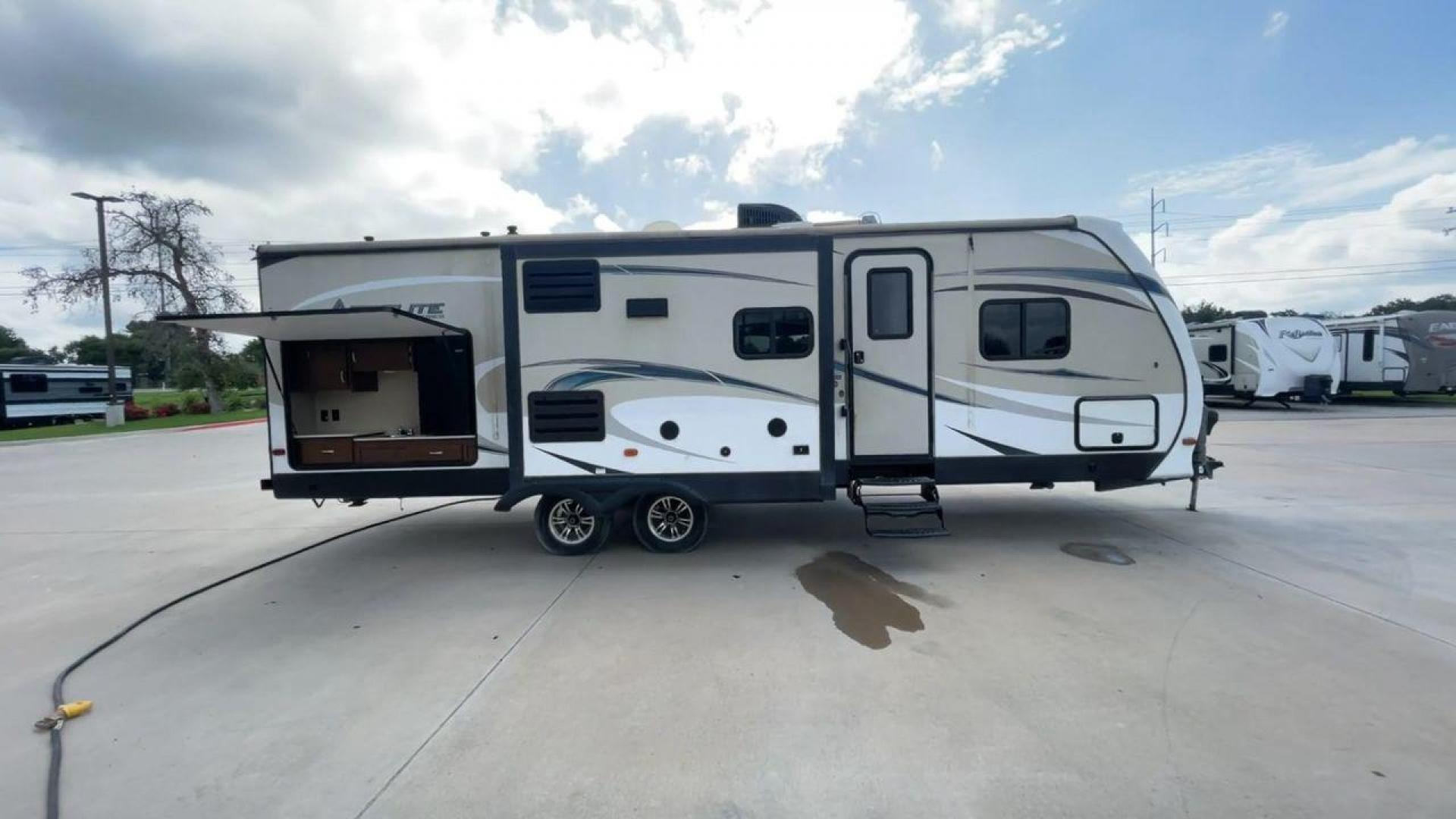 2016 KEYSTONE RV AEROLITE 272RBS (4YDT27228GP) , Length: 31.75 ft | Dry Weight: 6,840 lbs. | Slides: 2 transmission, located at 4319 N Main Street, Cleburne, TX, 76033, (817) 221-0660, 32.435829, -97.384178 - The 2016 Dutchmen Aerolite 272RBS travel trailer will make your camping trip more enjoyable. With a length of 31.75 feet and a dry weight of 6,840 pounds, this RV is the right size for comfort, convenience, and space. It's ready for any adventure, rain or shine, because it has two gas tanks and a po - Photo#4