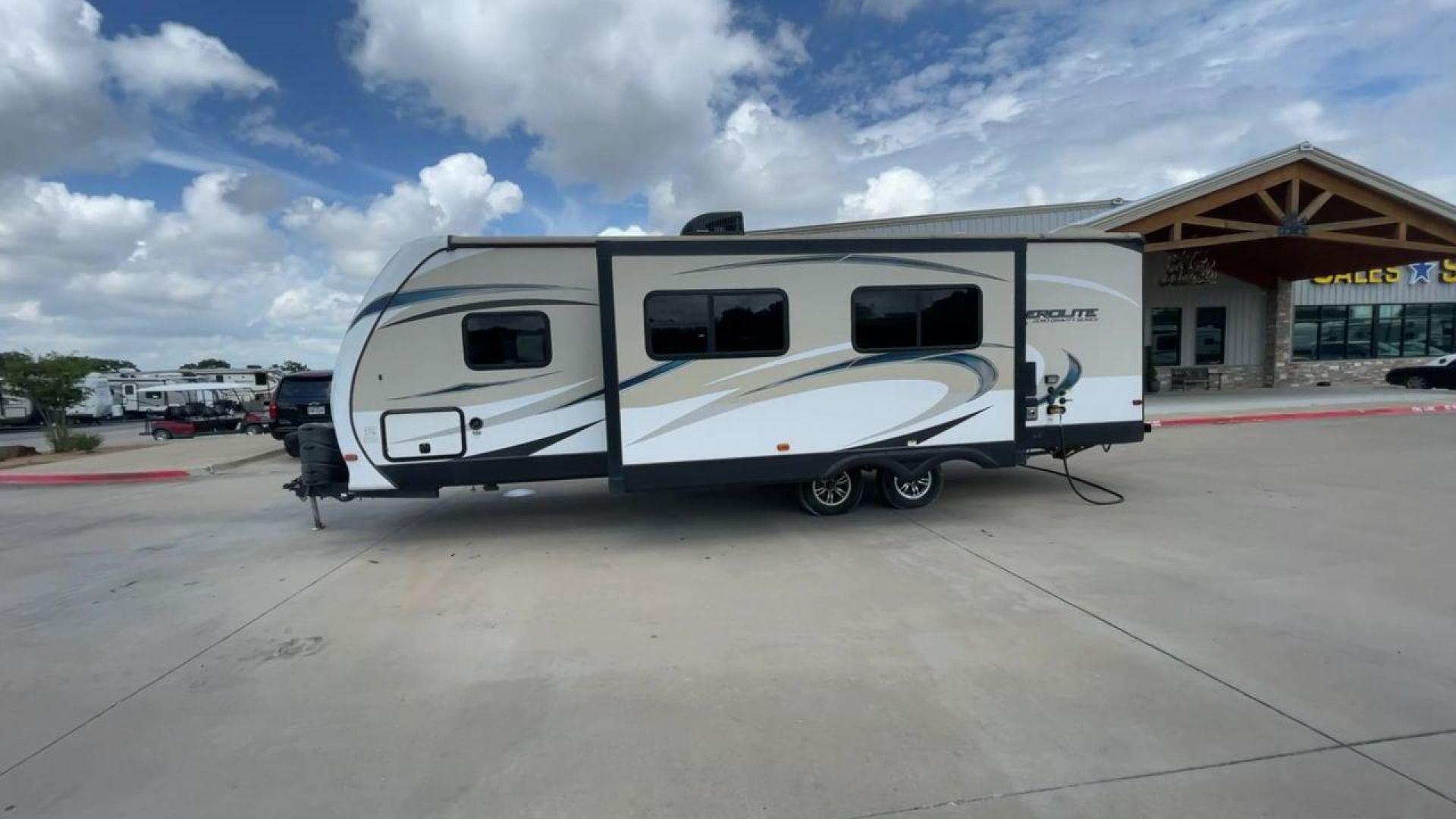 2016 KEYSTONE RV AEROLITE 272RBS (4YDT27228GP) , Length: 31.75 ft | Dry Weight: 6,840 lbs. | Slides: 2 transmission, located at 4319 N Main Street, Cleburne, TX, 76033, (817) 221-0660, 32.435829, -97.384178 - The 2016 Dutchmen Aerolite 272RBS travel trailer will make your camping trip more enjoyable. With a length of 31.75 feet and a dry weight of 6,840 pounds, this RV is the right size for comfort, convenience, and space. It's ready for any adventure, rain or shine, because it has two gas tanks and a po - Photo#8