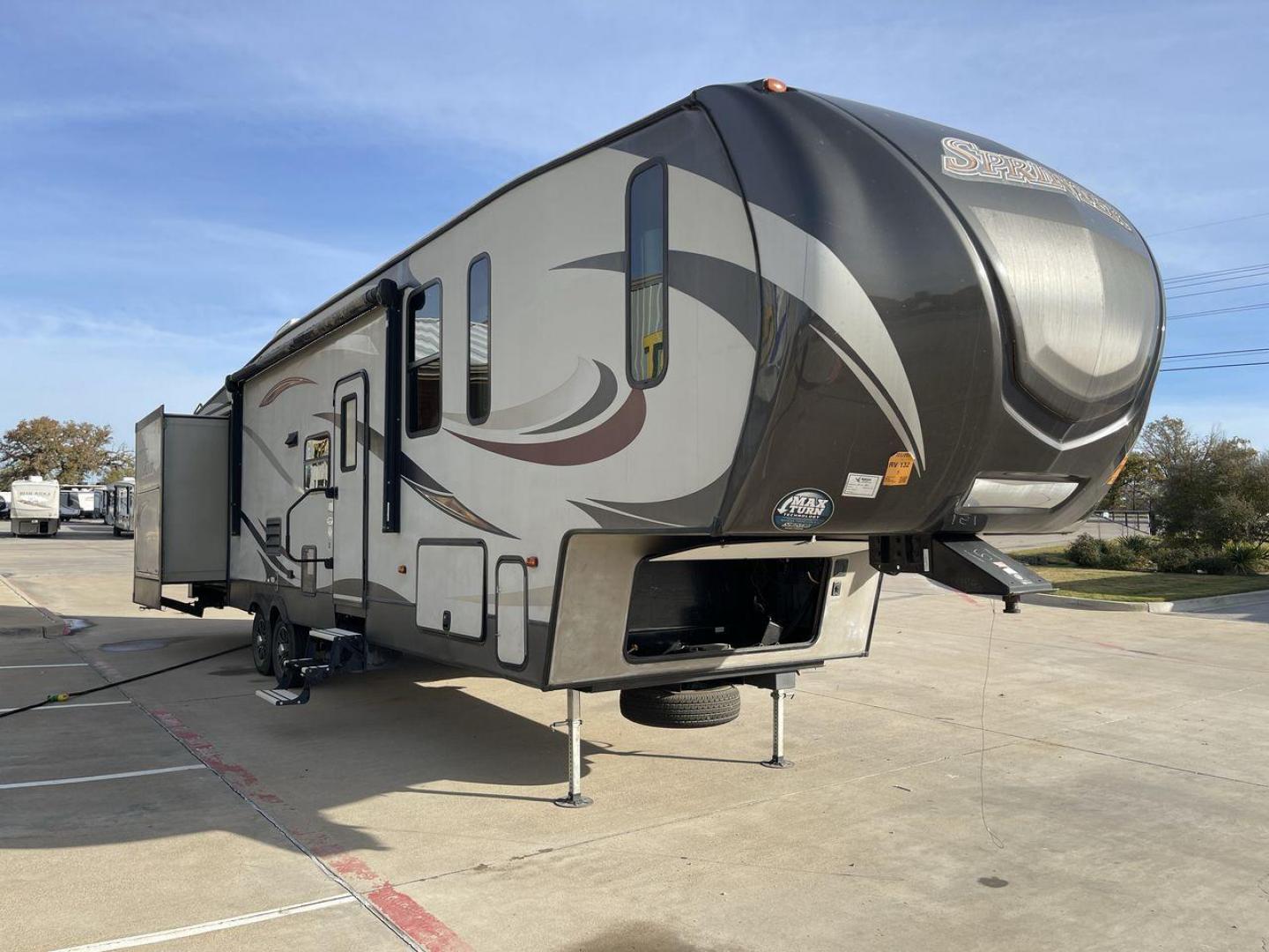 2016 KEYSTONE SPRINTER 358BHS (4YDF35828G1) , located at 4319 N Main Street, Cleburne, TX, 76033, (817) 221-0660, 32.435829, -97.384178 - Photo#23