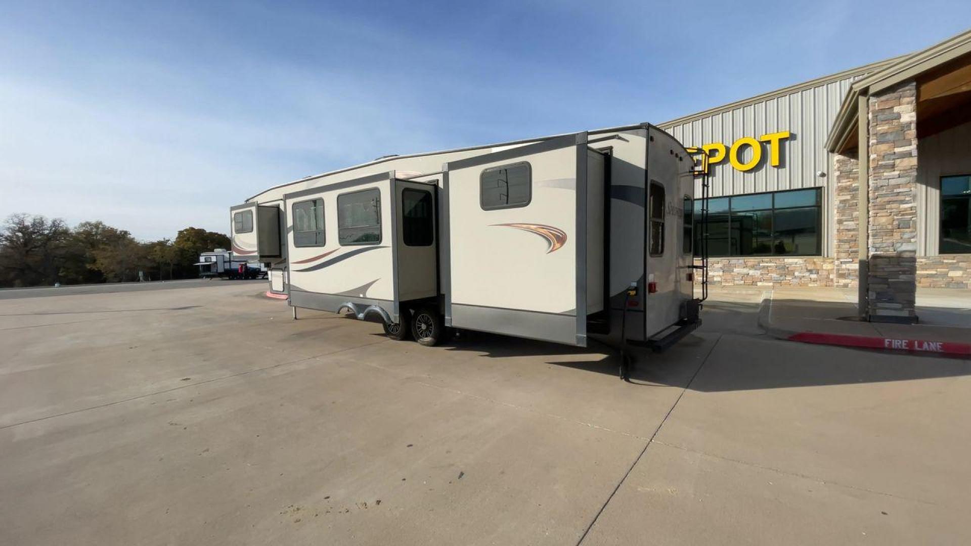 2016 KEYSTONE SPRINTER 358BHS (4YDF35828G1) , located at 4319 N Main Street, Cleburne, TX, 76033, (817) 221-0660, 32.435829, -97.384178 - Photo#7