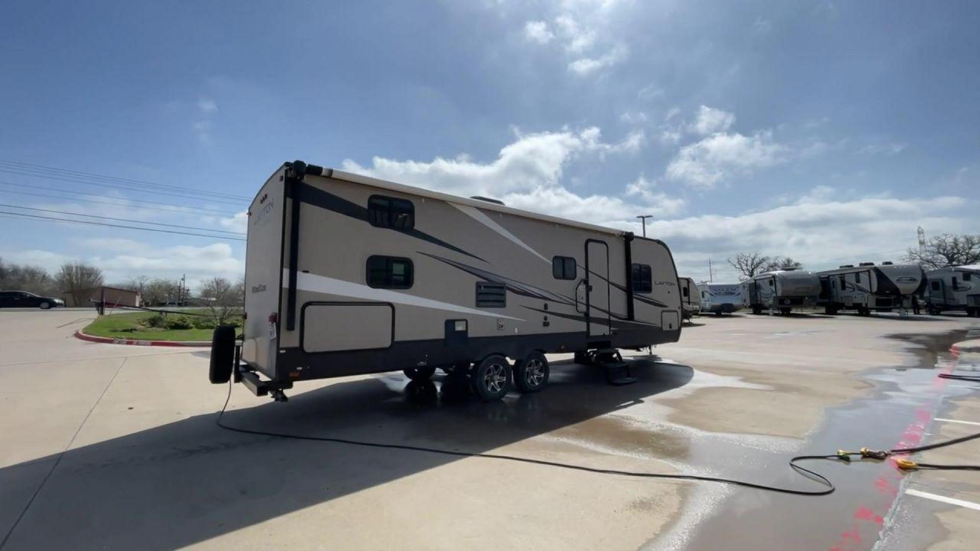 2016 GRAY LAYTON 285BH - (5ZWTYNS23G4) , Length: 33 ft. | Dry Weight: 6,125 lbs. | Gross Weight: 11,200 lbs. | Slides: 1 transmission, located at 4319 N Main Street, Cleburne, TX, 76033, (817) 221-0660, 32.435829, -97.384178 - Camp in the 2016 Layton 285BH and enjoy all of its amazing amenities!It measures 33 ft. in length and 11.5 ft. in height. It has a dry weight of 6,125 lbs. and a payload capacity of 3,223 lbs. It is made of aluminum and fiberglass. It also comes equipped with automatic heating and cooling rated at 2 - Photo#1