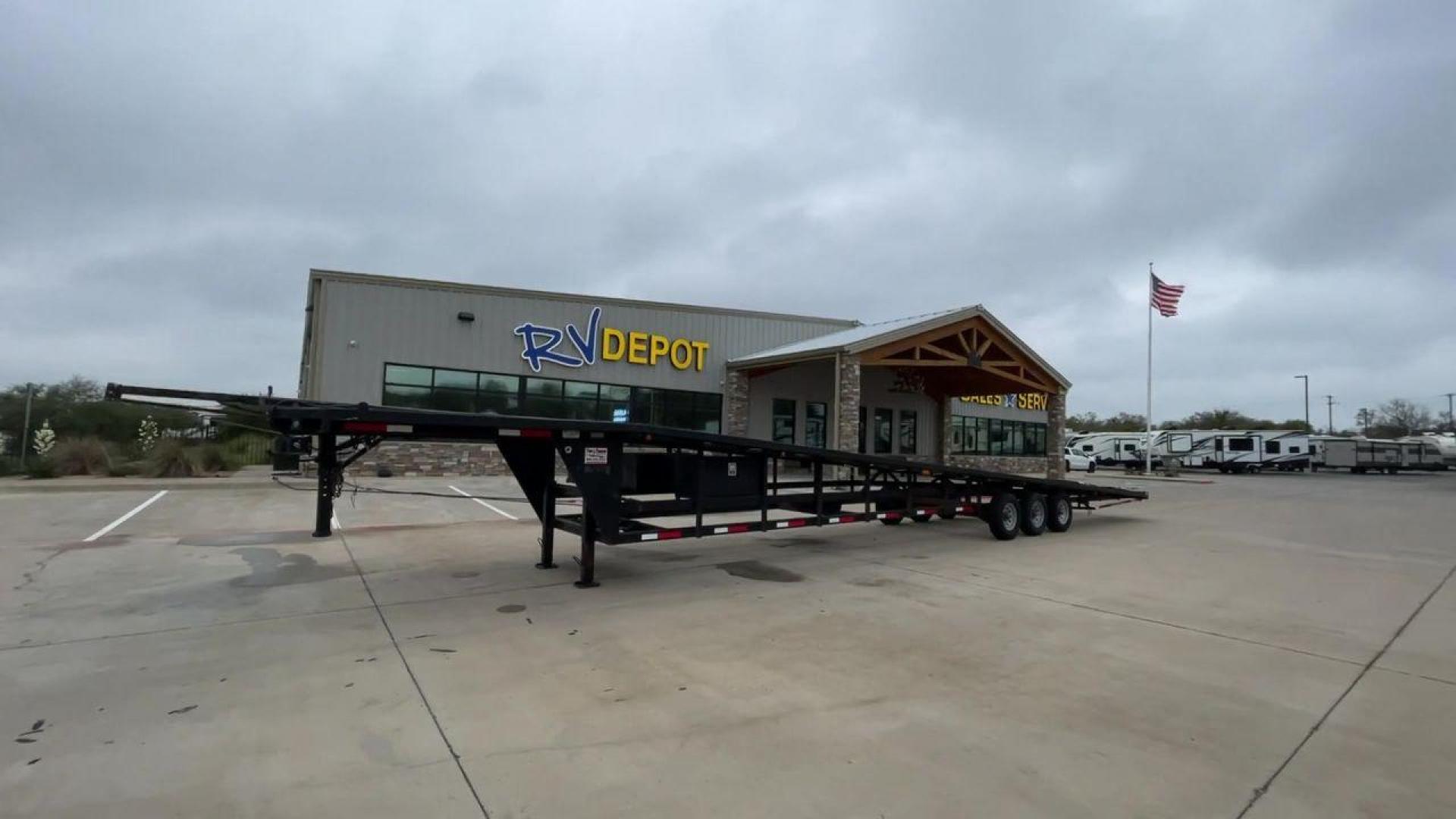 2016 TAKE 3 TRA (1T9TS5033GB) , located at 4319 N Main Street, Cleburne, TX, 76033, (817) 221-0660, 32.435829, -97.384178 - The 2016 Take 3 TRA trailer is a reliable and well-designed transport solution that easily meets the demands of hauling various types of vehicles. Crafted with durability and functionality in mind, this trailer offers a robust towing platform for your vehicles. With its thoughtfully engineered desig - Photo#5