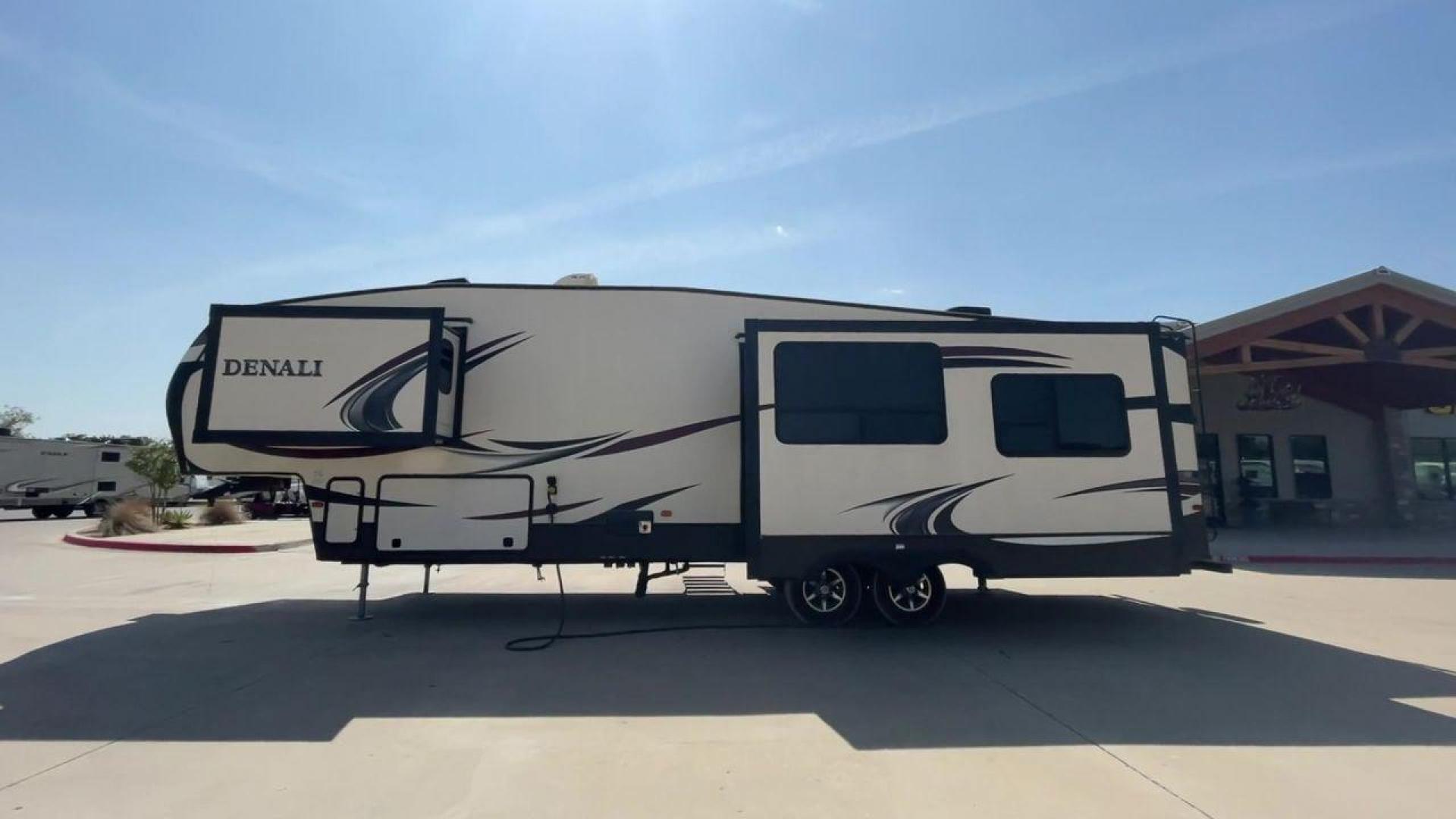 2017 TAN DENALI 335RLK (4YDF33522HP) , located at 4319 N Main Street, Cleburne, TX, 76033, (817) 221-0660, 32.435829, -97.384178 - Photo#6