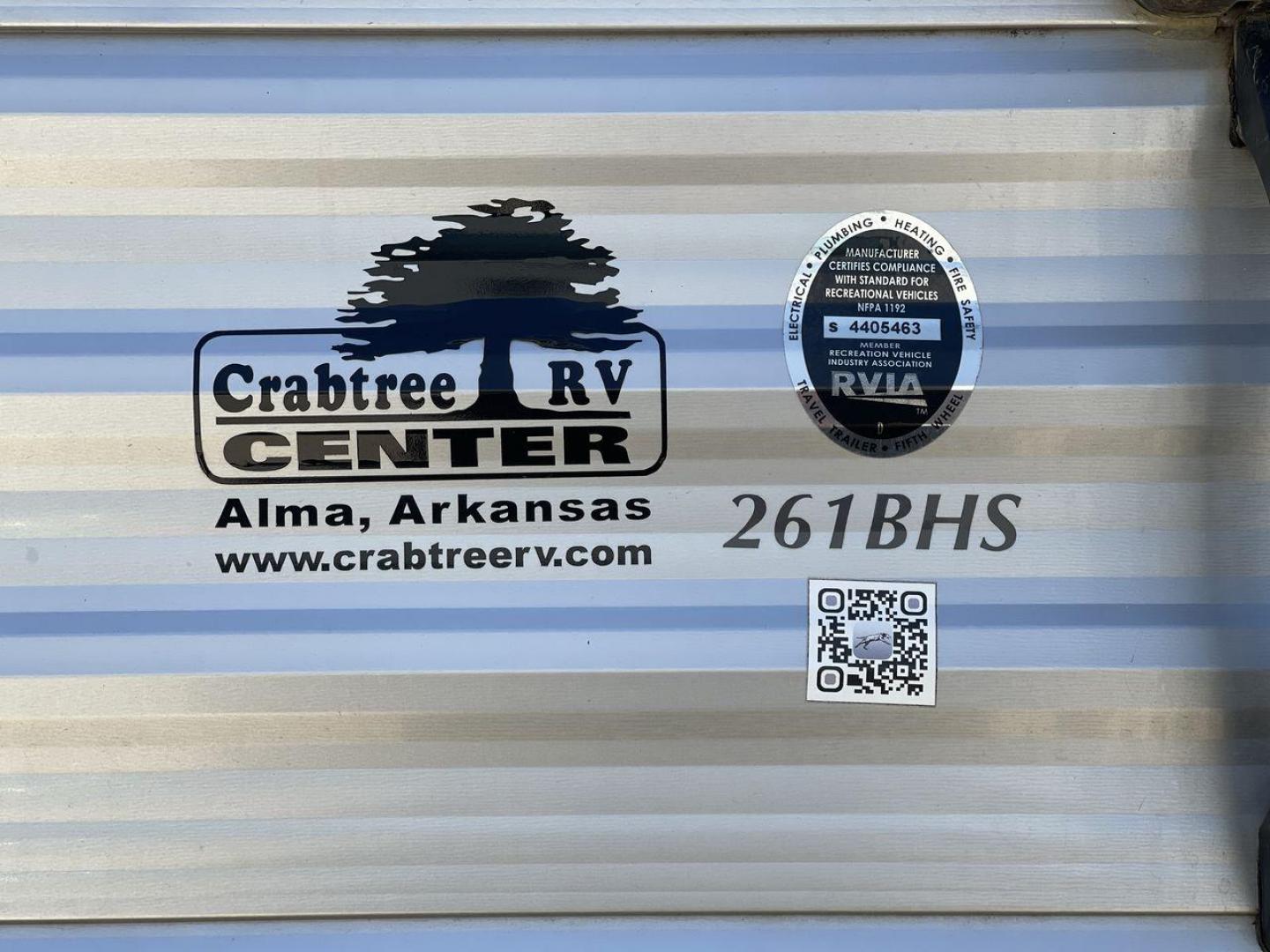 2017 FOREST RIVER CATALINA 261BHS (5ZT2CARB3HU) , Length: 30.25 ft. | Dry Weight: 6,198 lbs. | Gross Weight: 7,700 lbs. | Slides: 1 transmission, located at 4319 N Main Street, Cleburne, TX, 76033, (817) 221-0660, 32.435829, -97.384178 - This 2017 Forest River Catalina 261BHS is a dual-axle aluminum wheel setup measuring 30.25 ft. in length and 11.08 ft. in height. It has a dry weight of 6,198 lbs. and a GVWR of 7,700 lbs. It includes one power slide as well as one power awning. This travel trailer is a bunkhouse model that can s - Photo#22